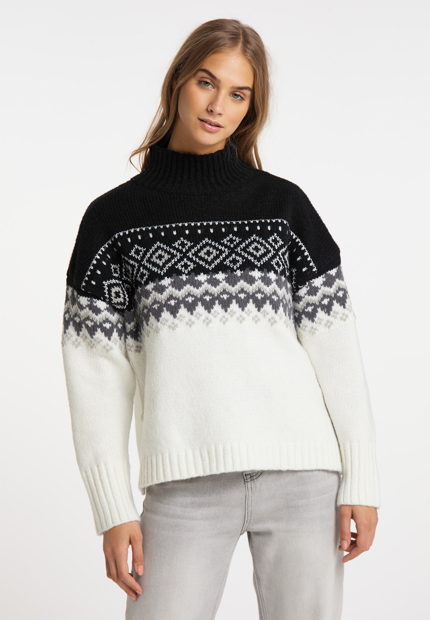 myMo women's knitted sweater
