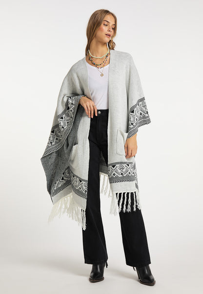 IZIA women's knit poncho