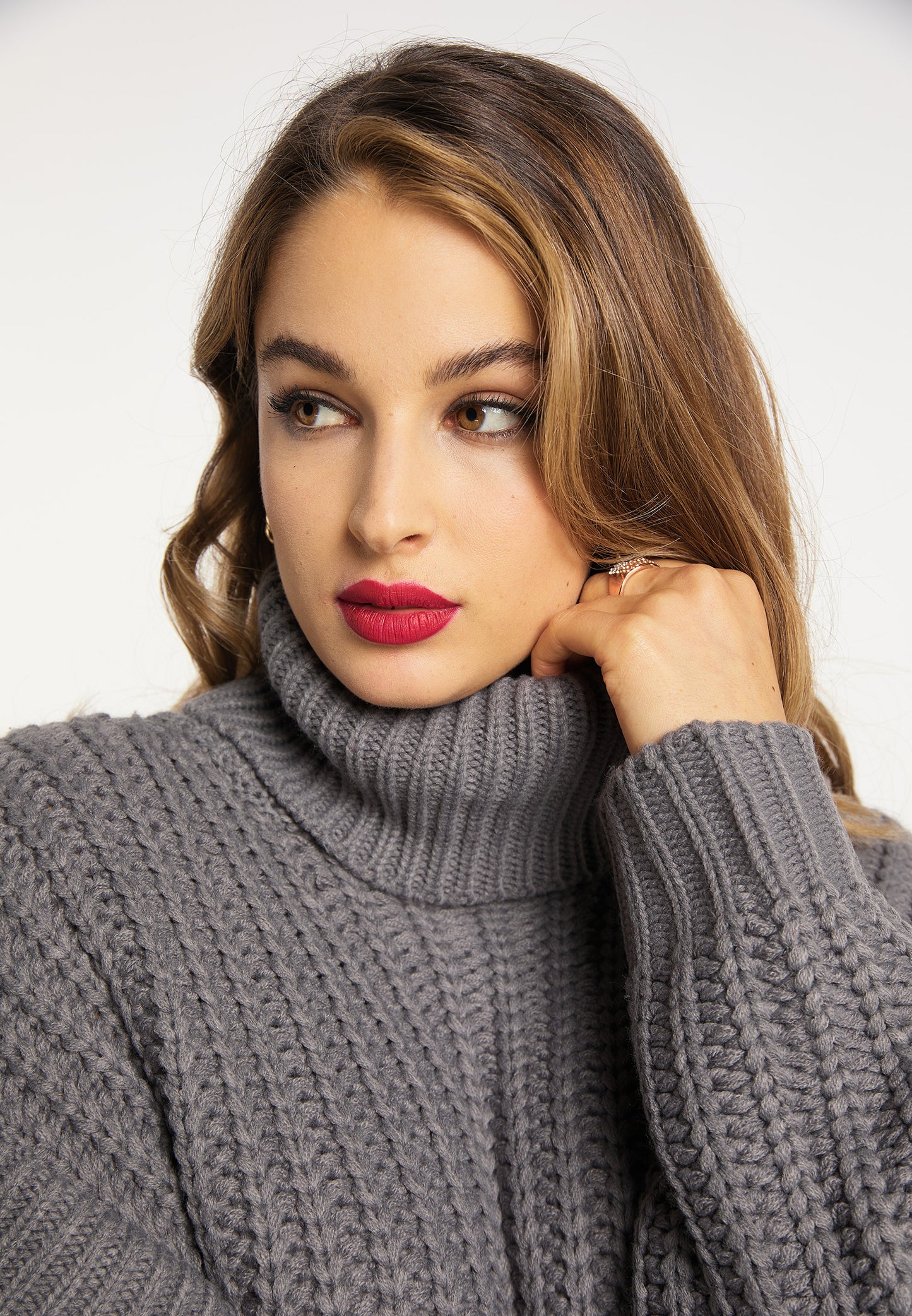 faina damski sweter dzianinowy