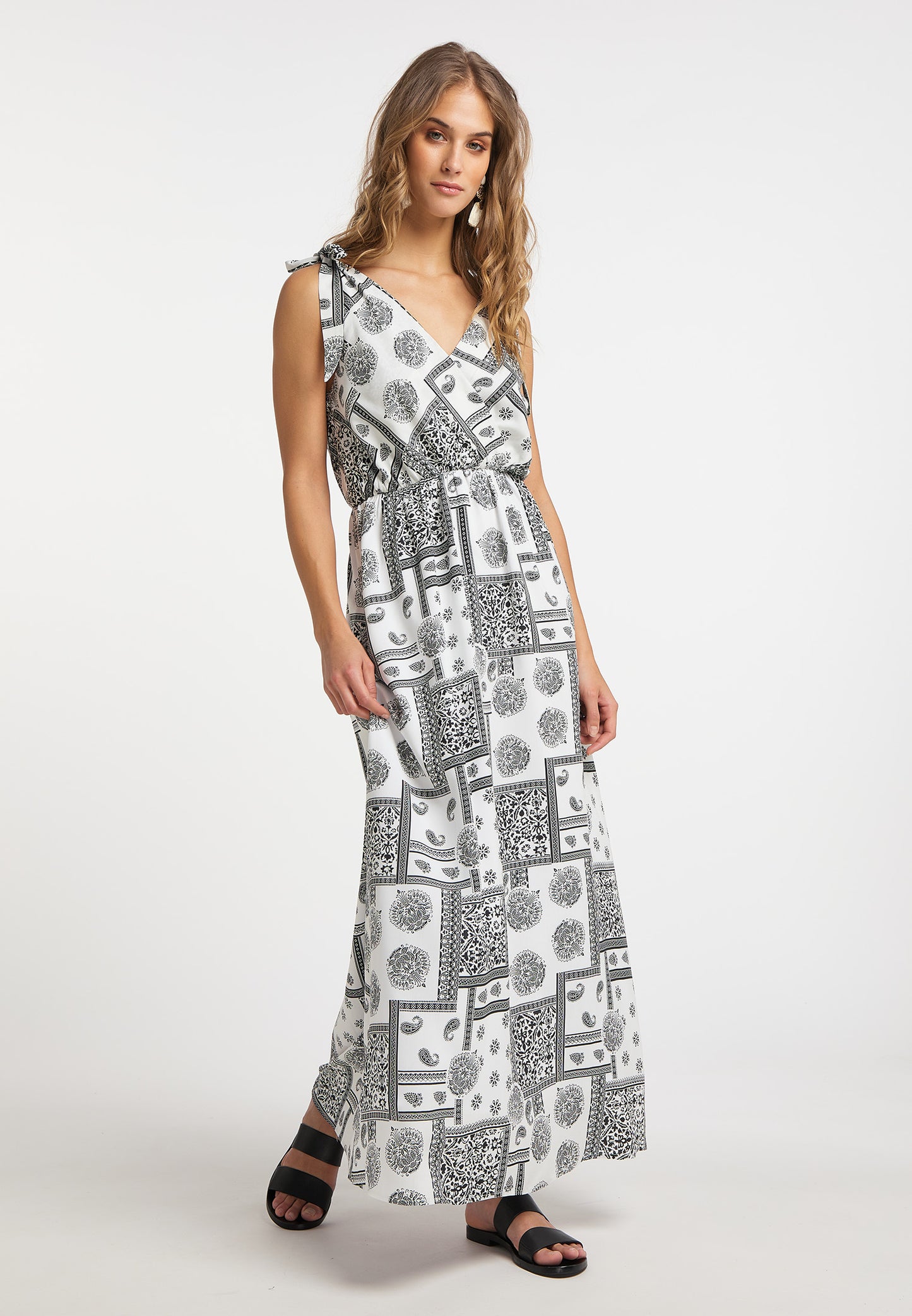 IZIA women's maxi dress