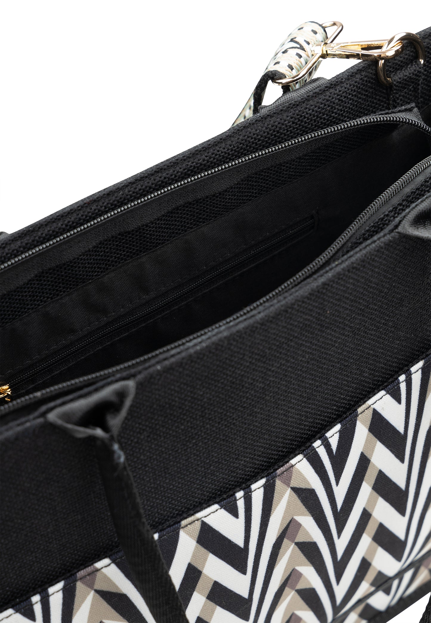 IZIA women's shoppers