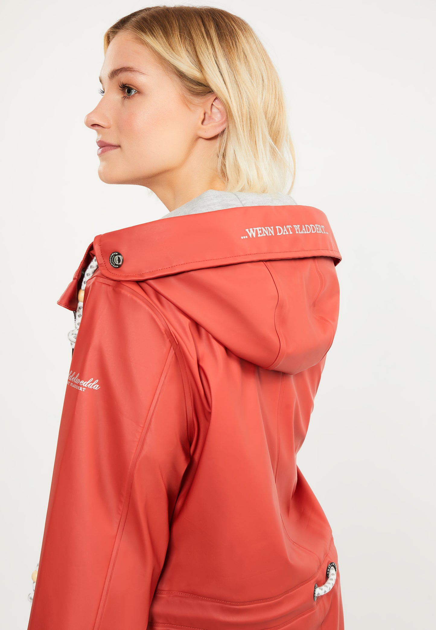 Schmuddelwedda women's rain coat