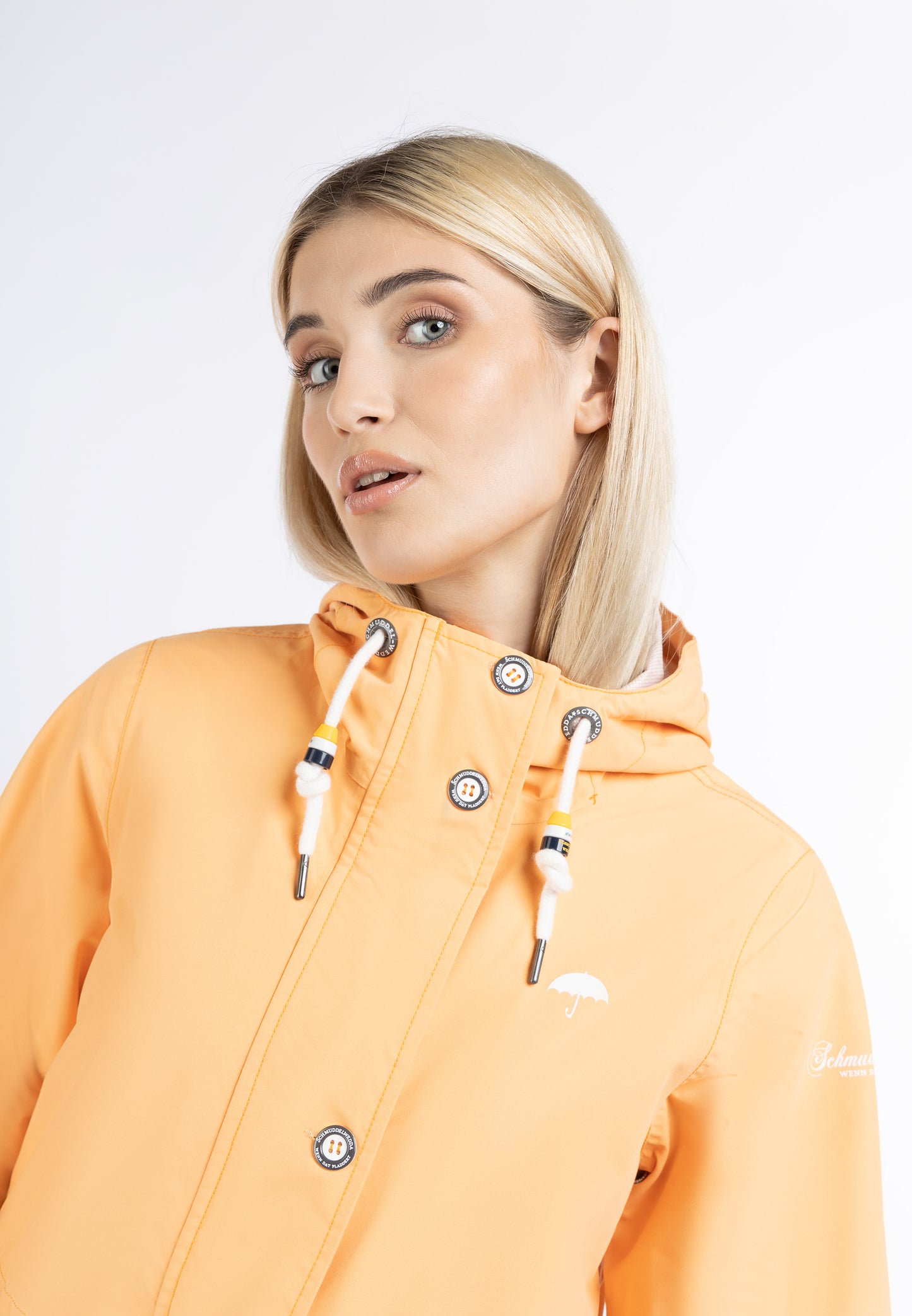 Schmuddelwedda women's rain coat recycled material