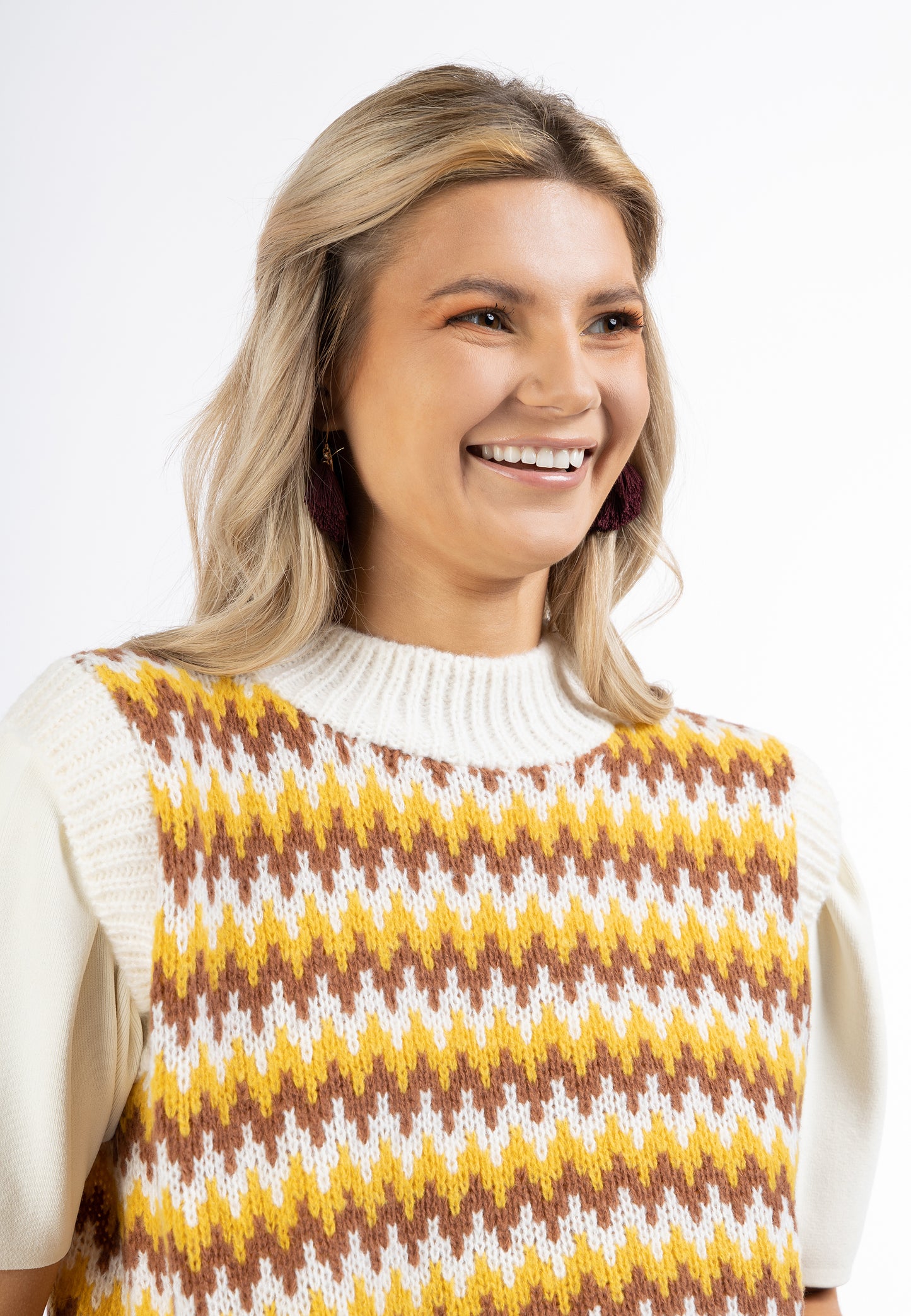 usha FESTIVAL women's knit sweater vest