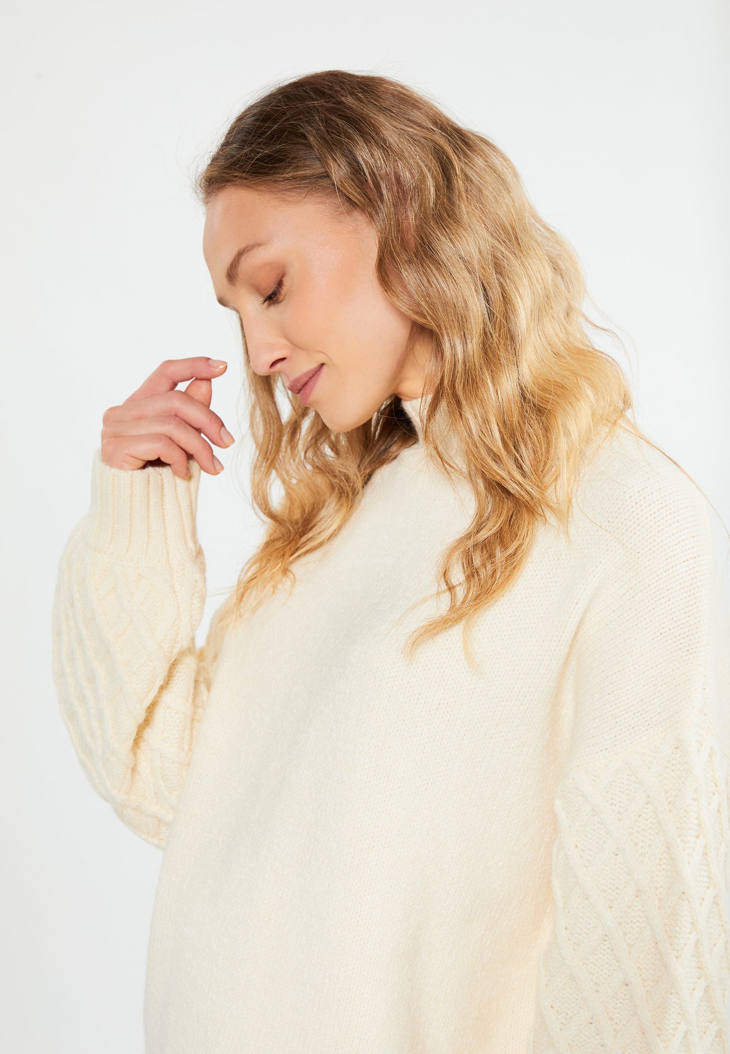 RISA women's knitted sweater