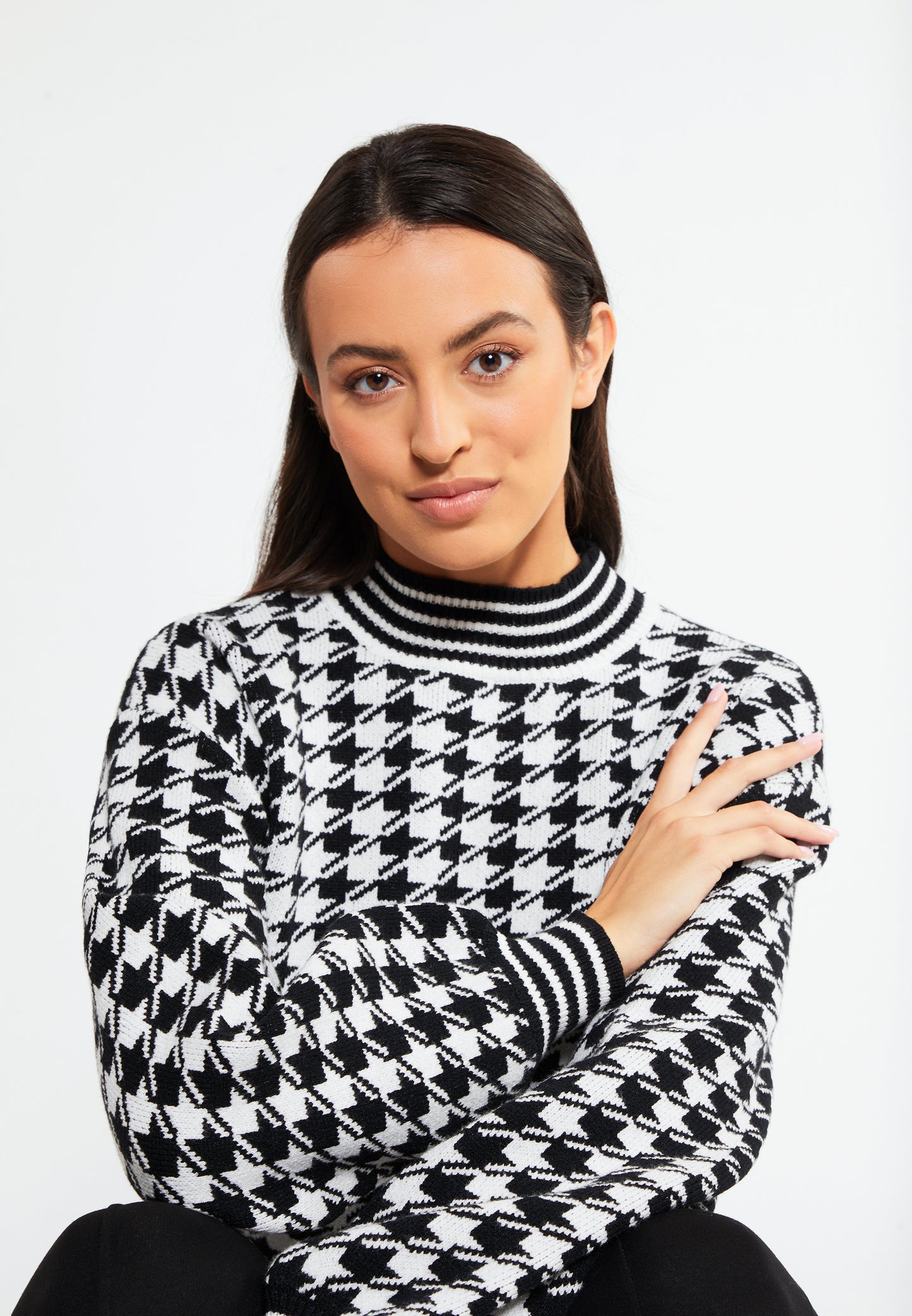 faina women's knitted sweater