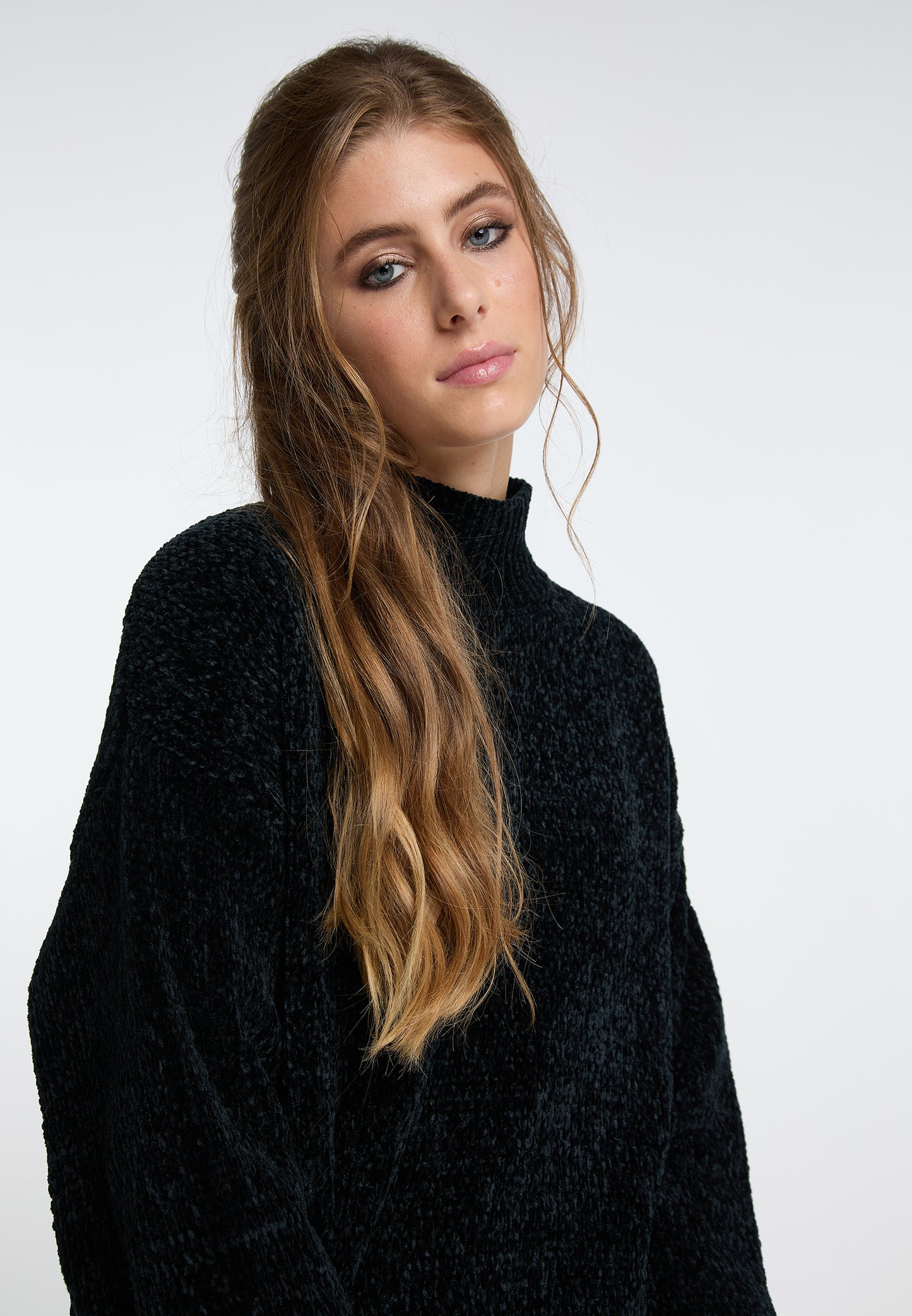 IZIA women's knitted sweater
