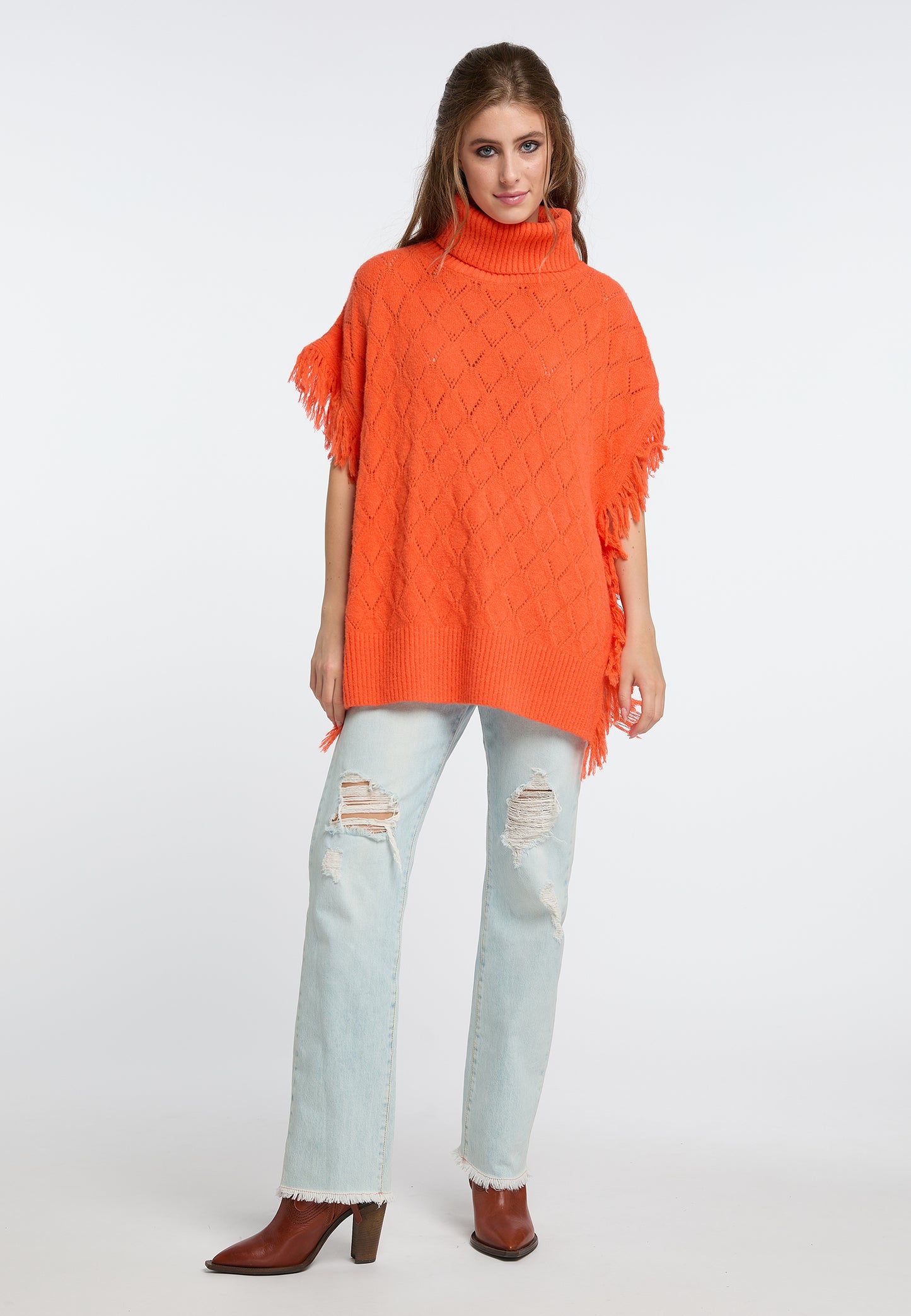 IZIA women's knit poncho