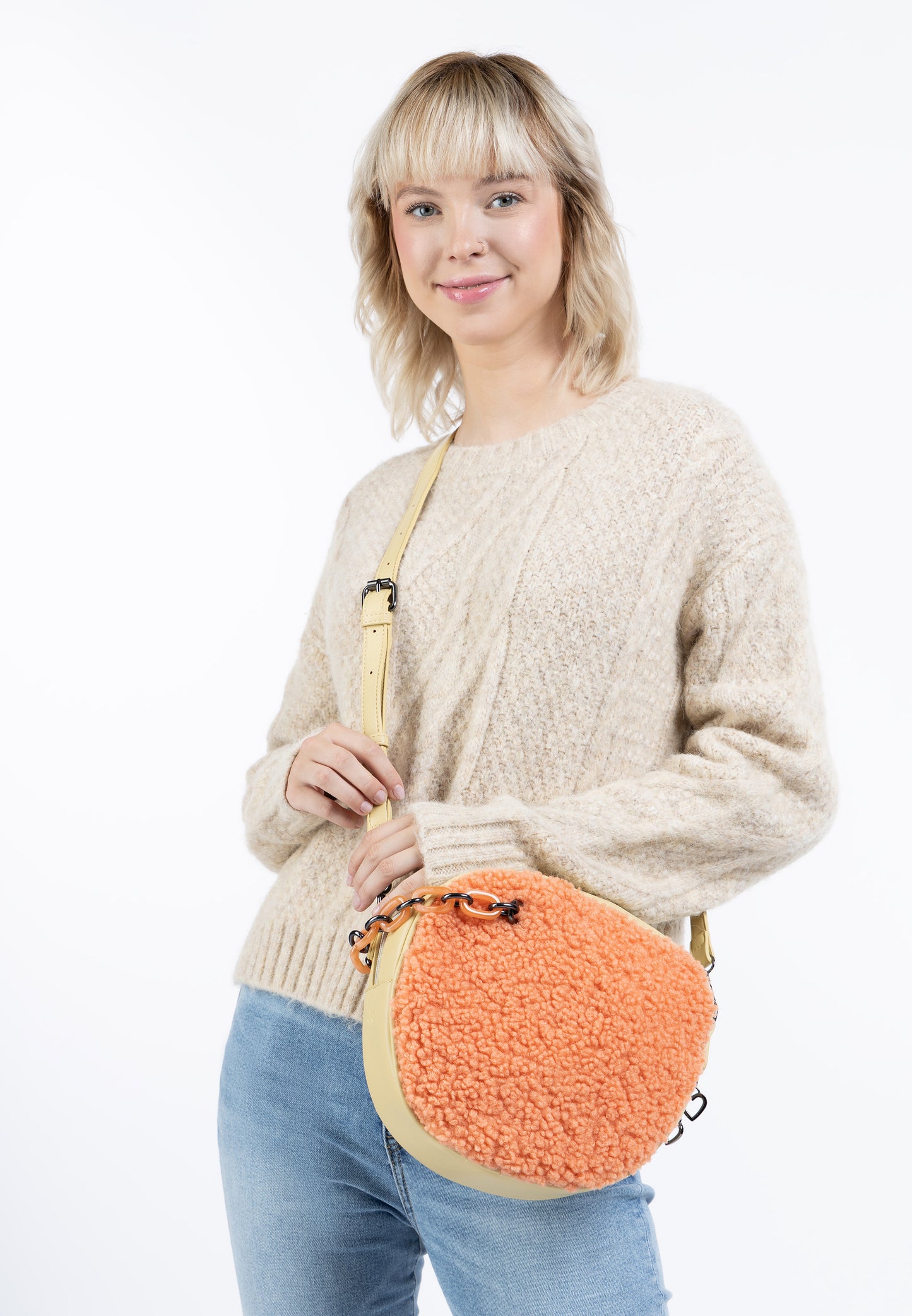 myMo women's bag with teddy fur