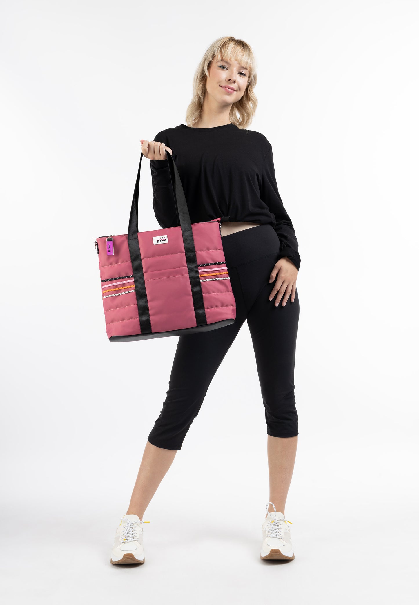 myMo ATHLSR women's sports bag