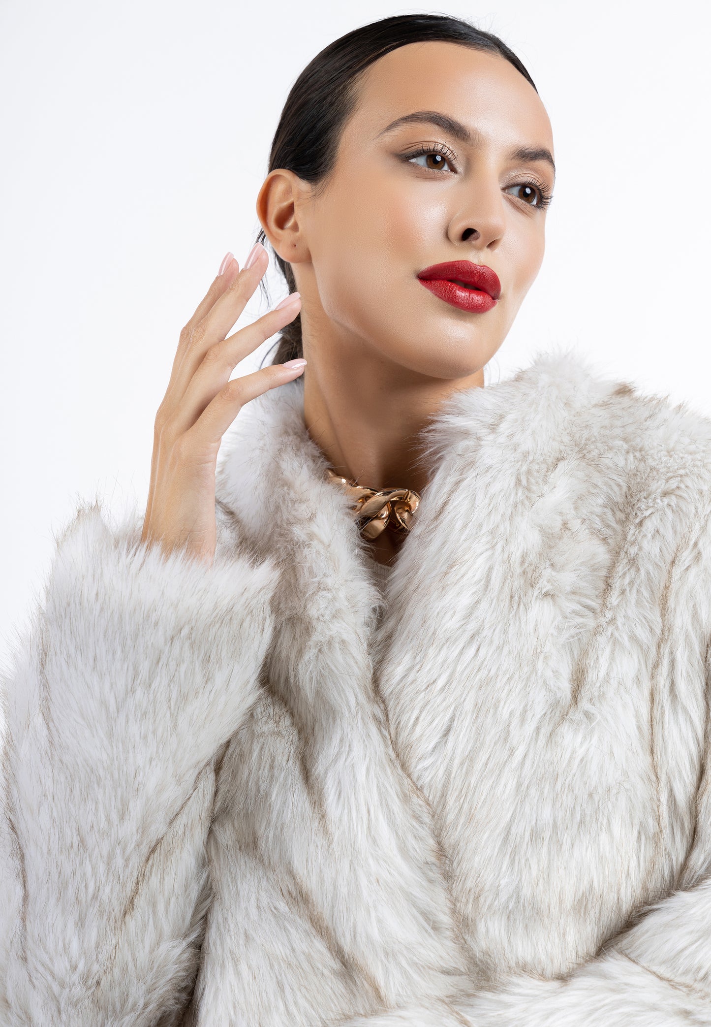faina women's faux fur coat