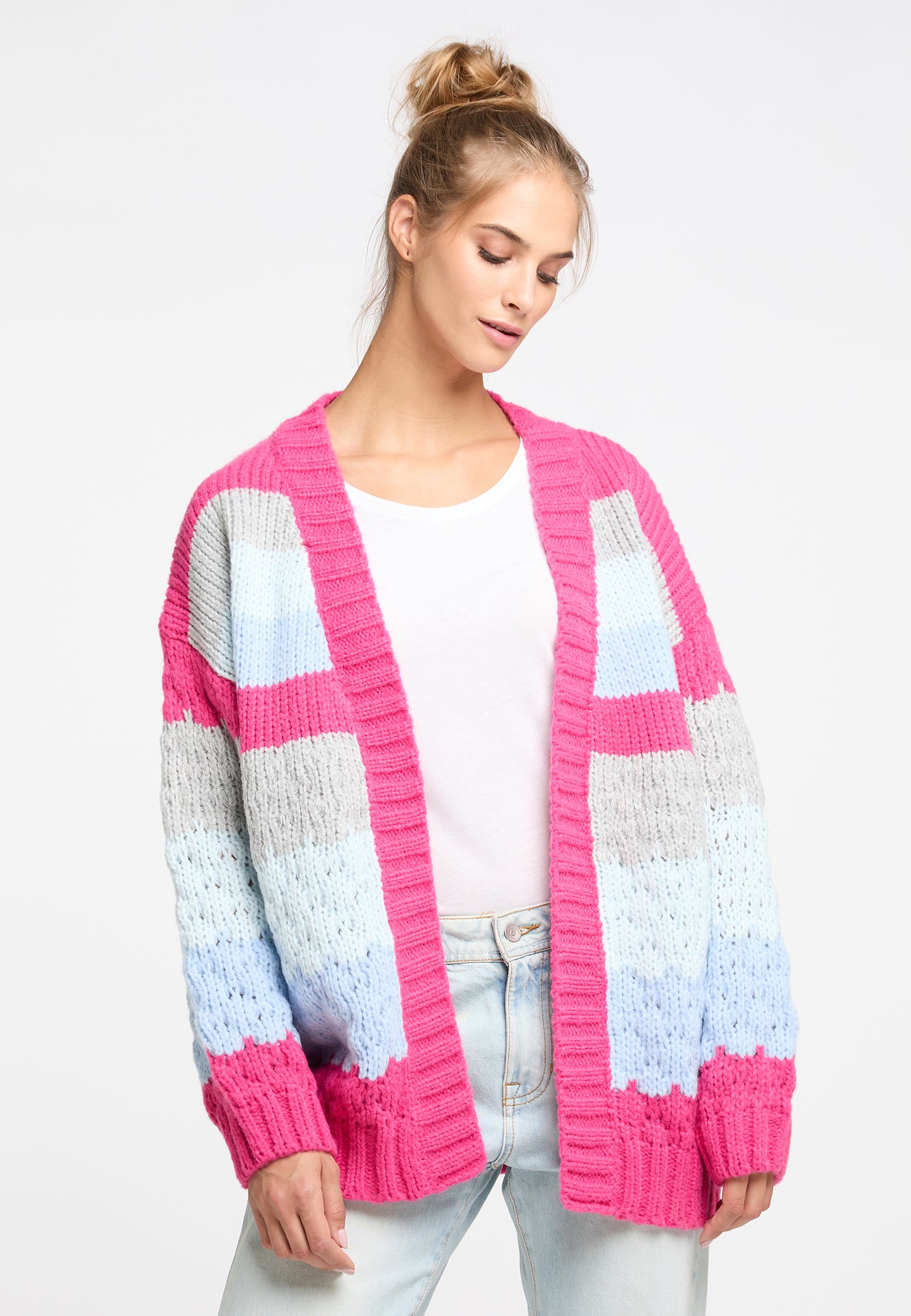 IZIA women's open cardigan