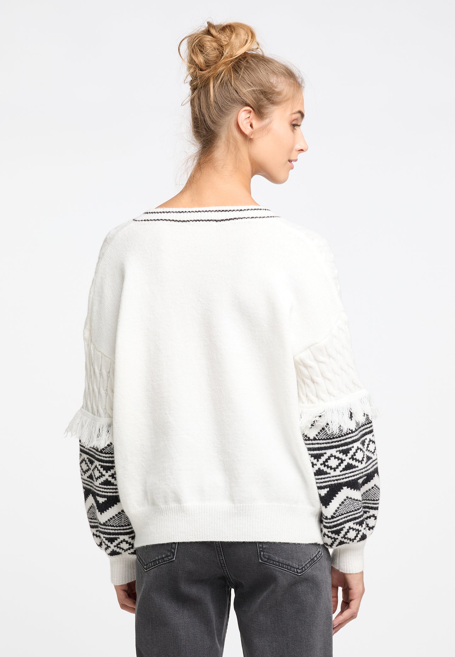IZIA women's knit sweater