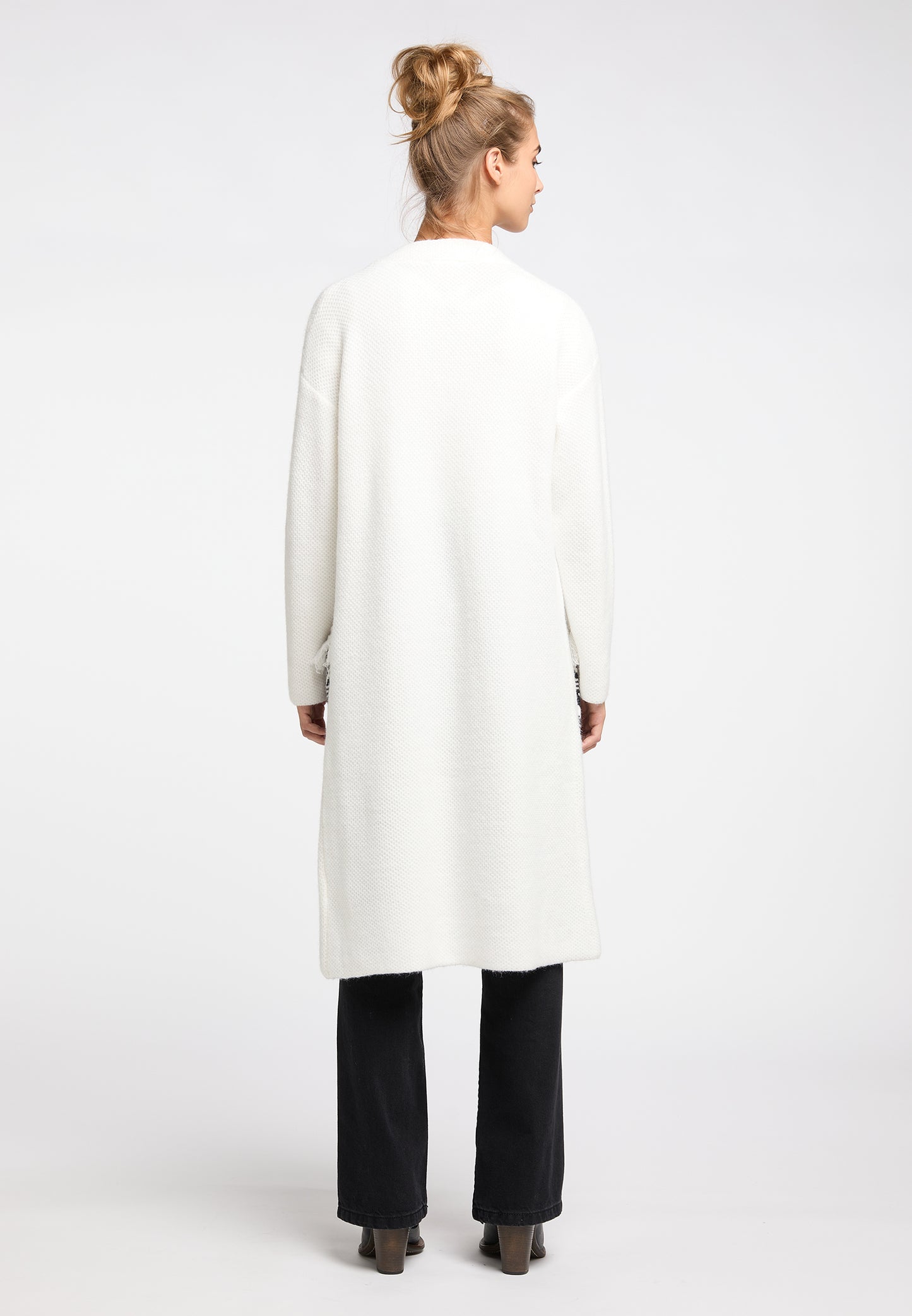 IZIA women's knit cardigan