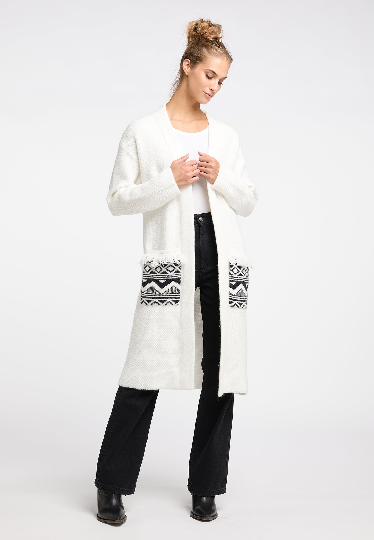 IZIA women's knit cardigan