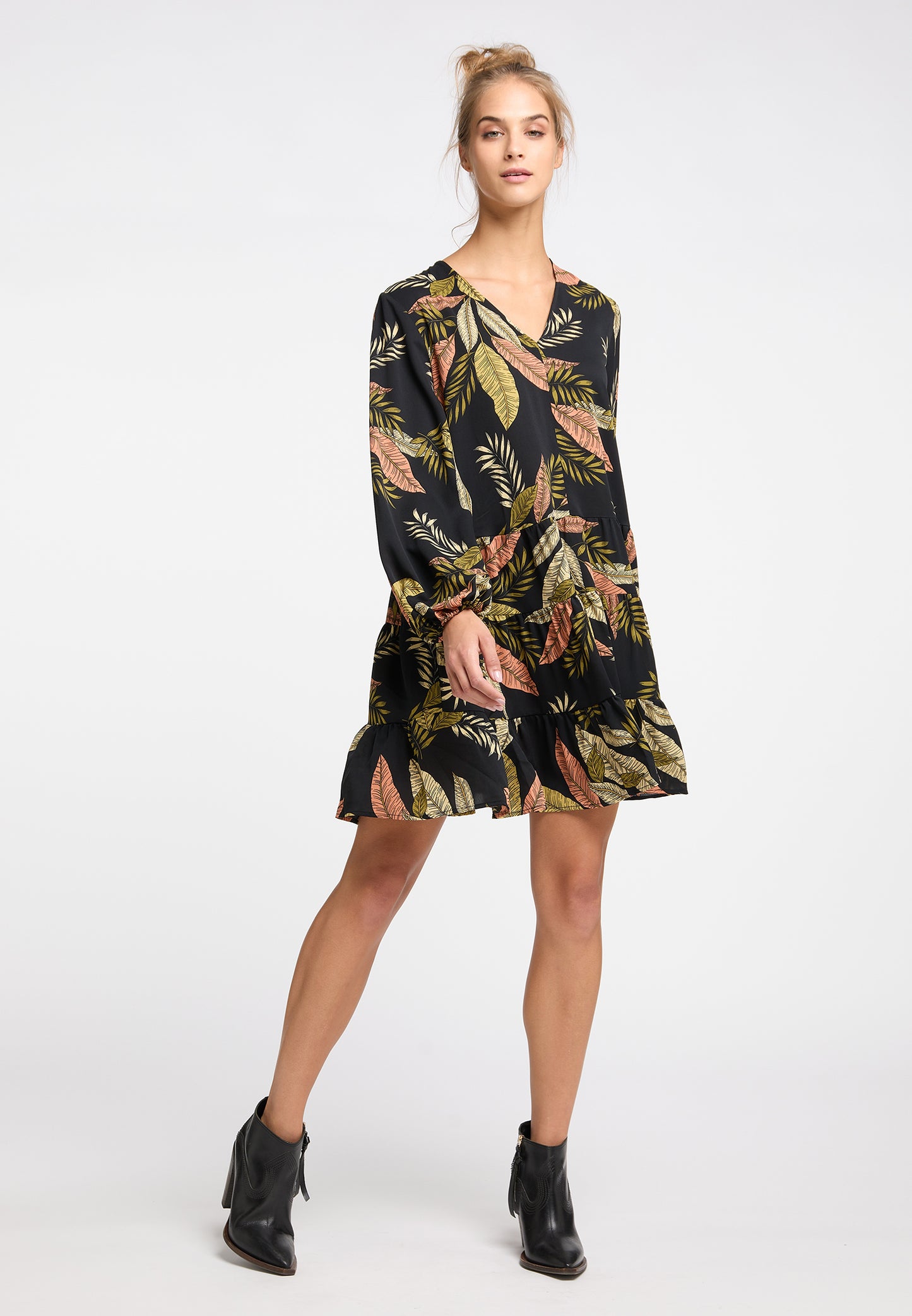 IZIA women's long sleeve dress