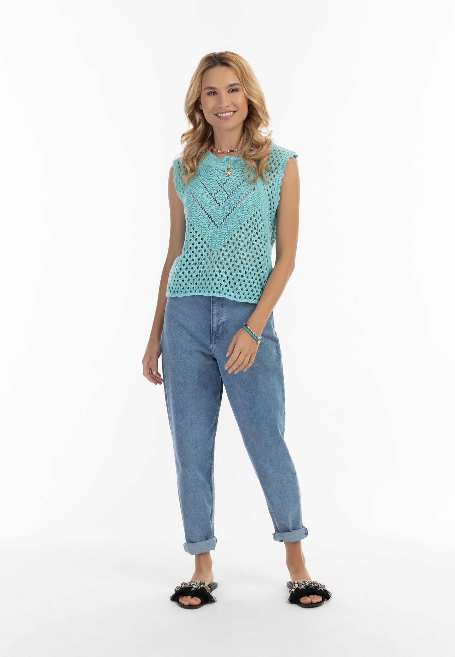 IZIA women's knitted sweater vest