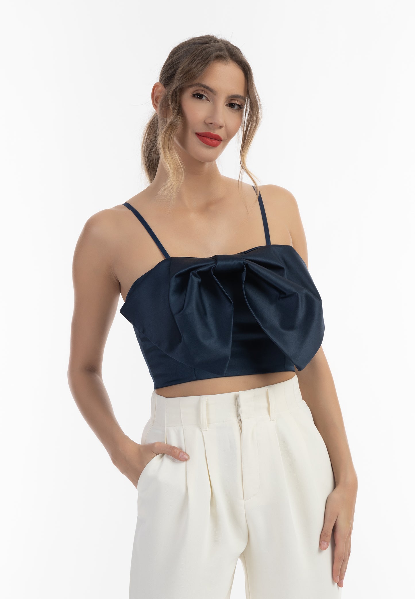 faina damski top z kokard�