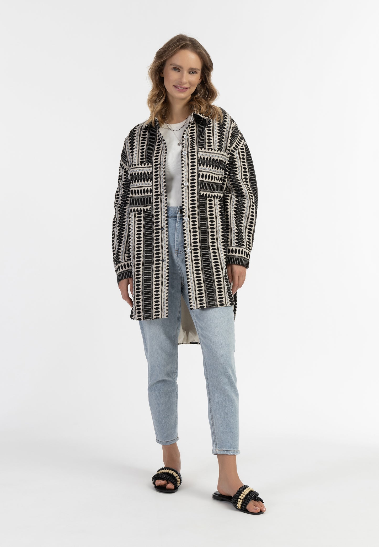 IZIA women's shirt jacket