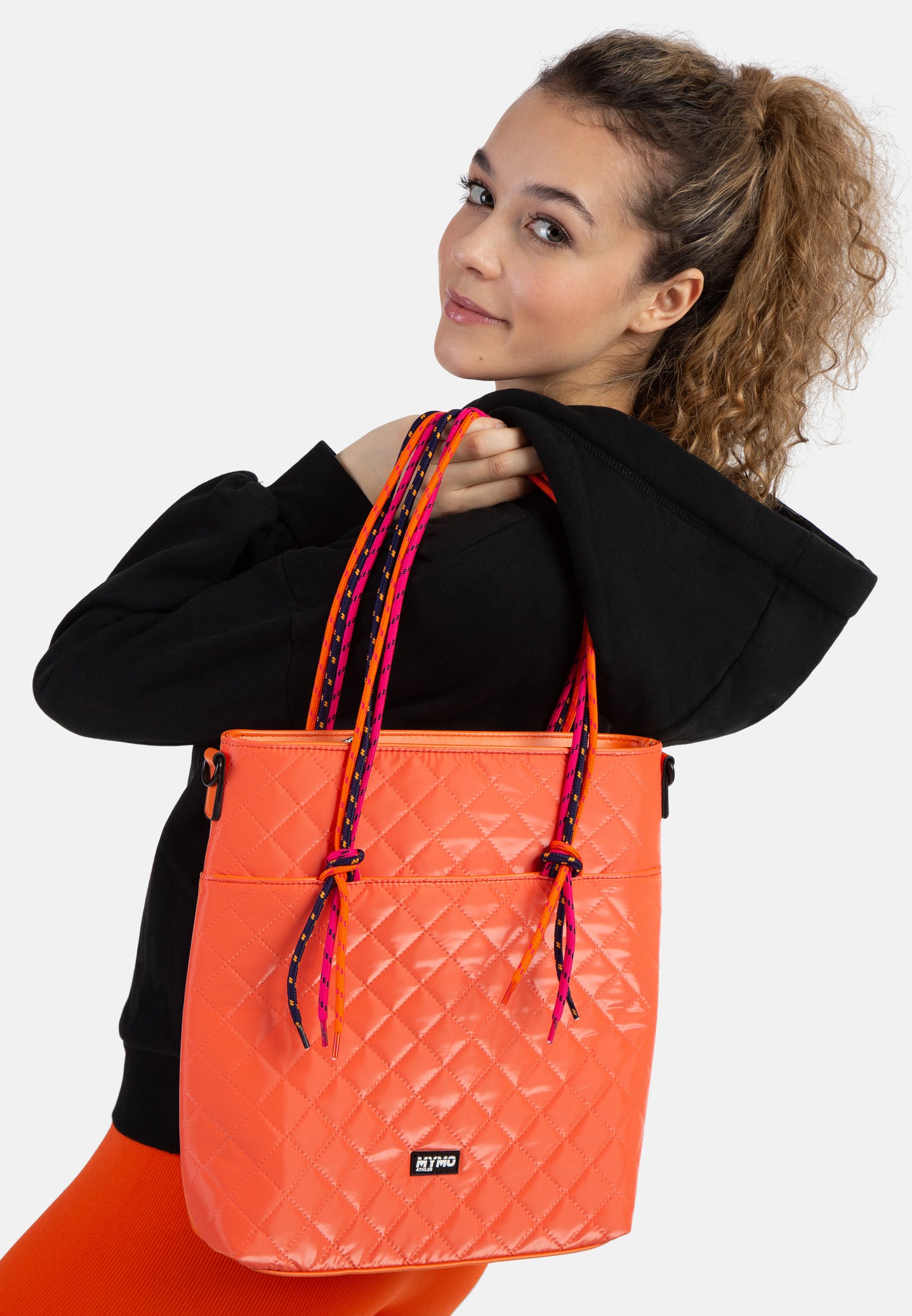 myMo ATHLSR women's shoppers
