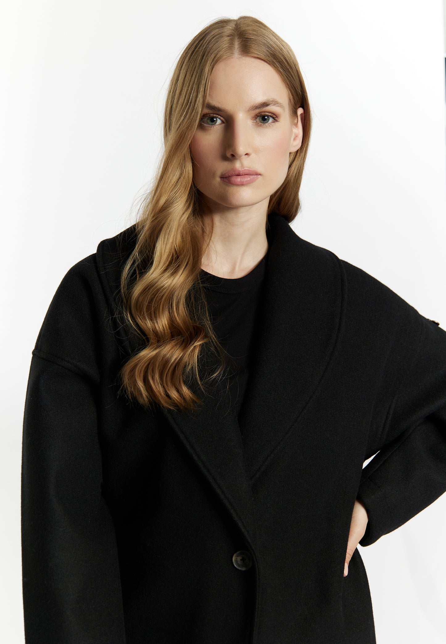DreiMaster Vintage women's transitional coat in a wool look