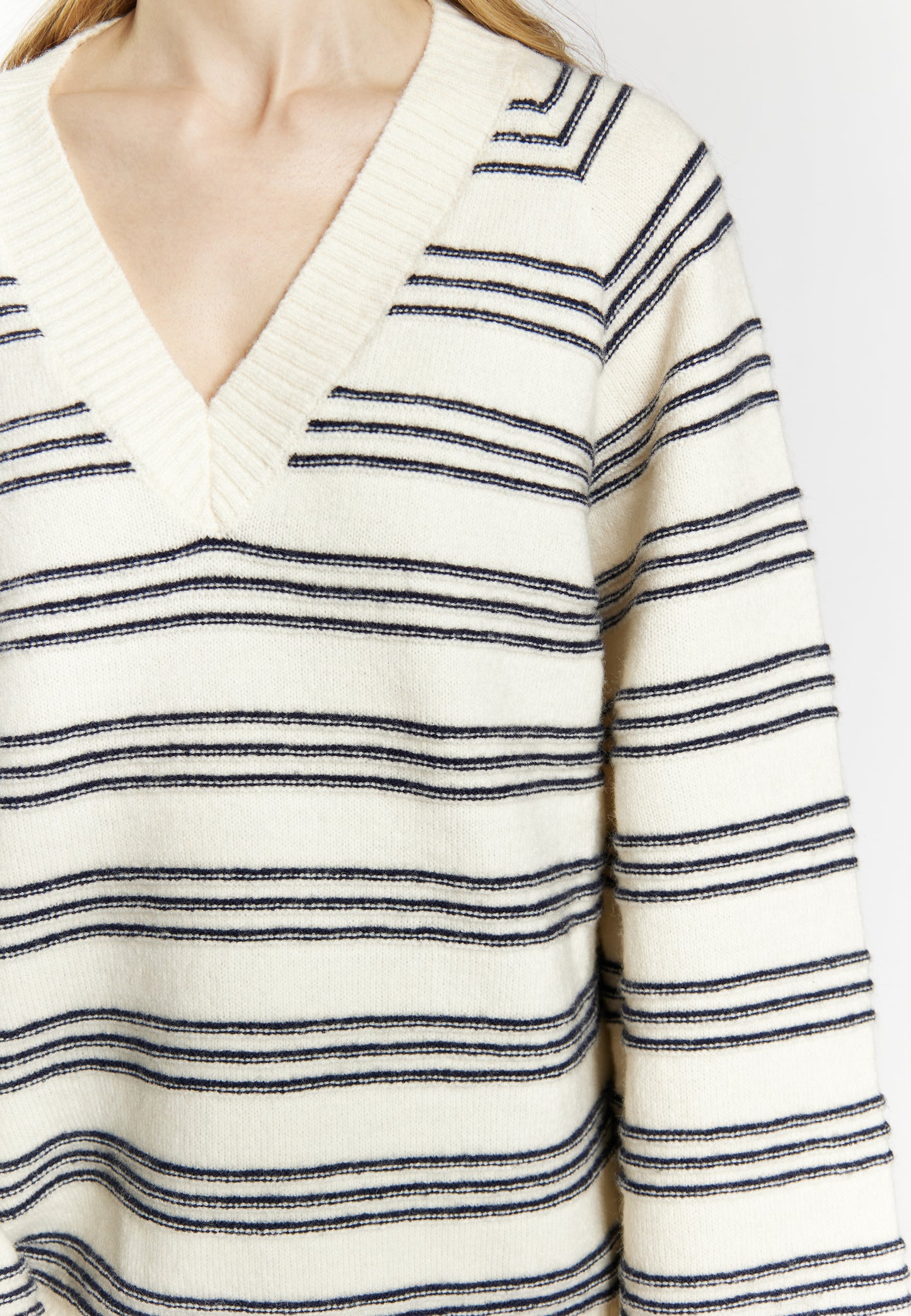 DreiMaster Vintage women's knitted sweater