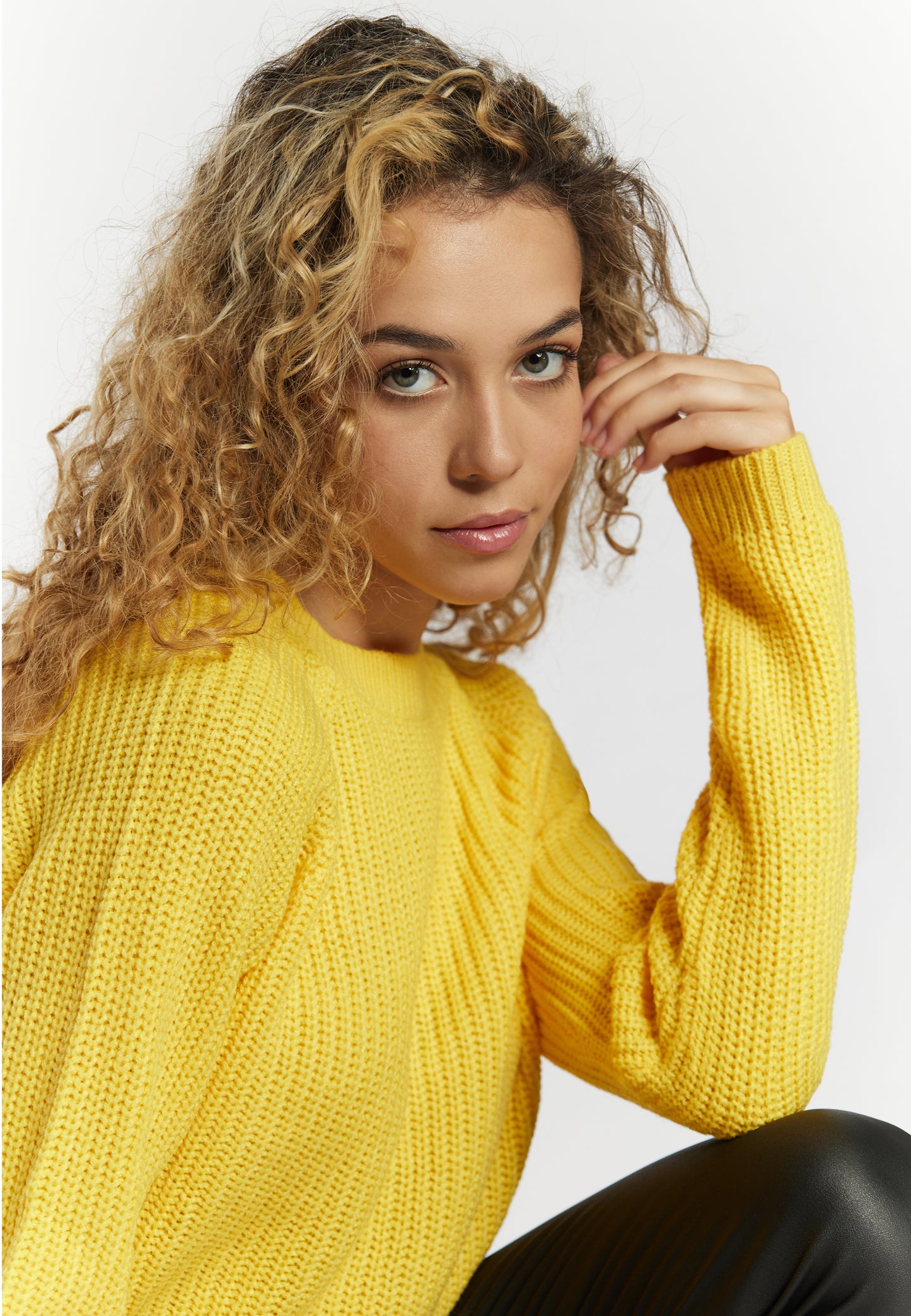 myMo women's sweter z dzianiny krótki