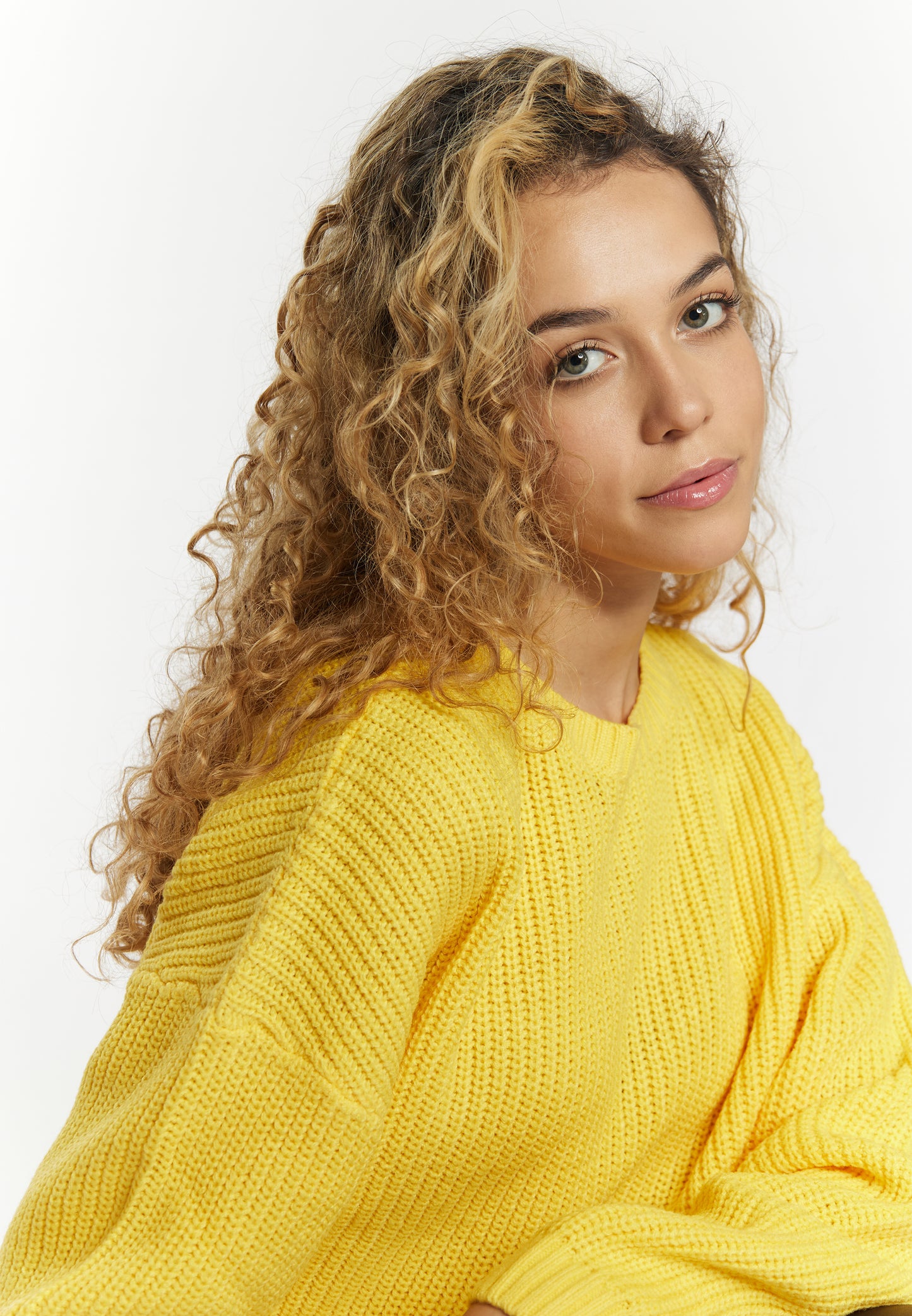 myMo women's knitted sweater