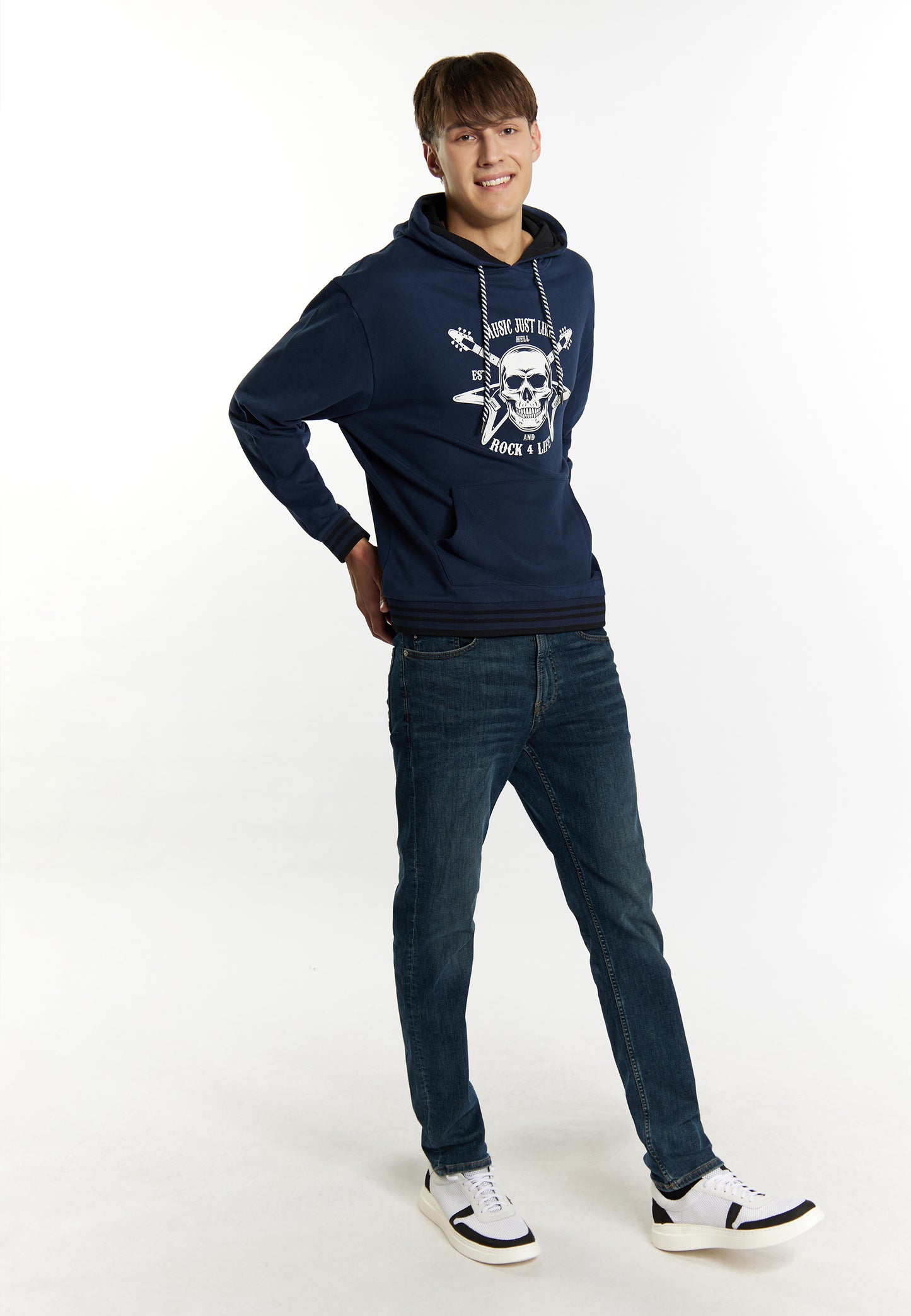 Mo men's hoodie