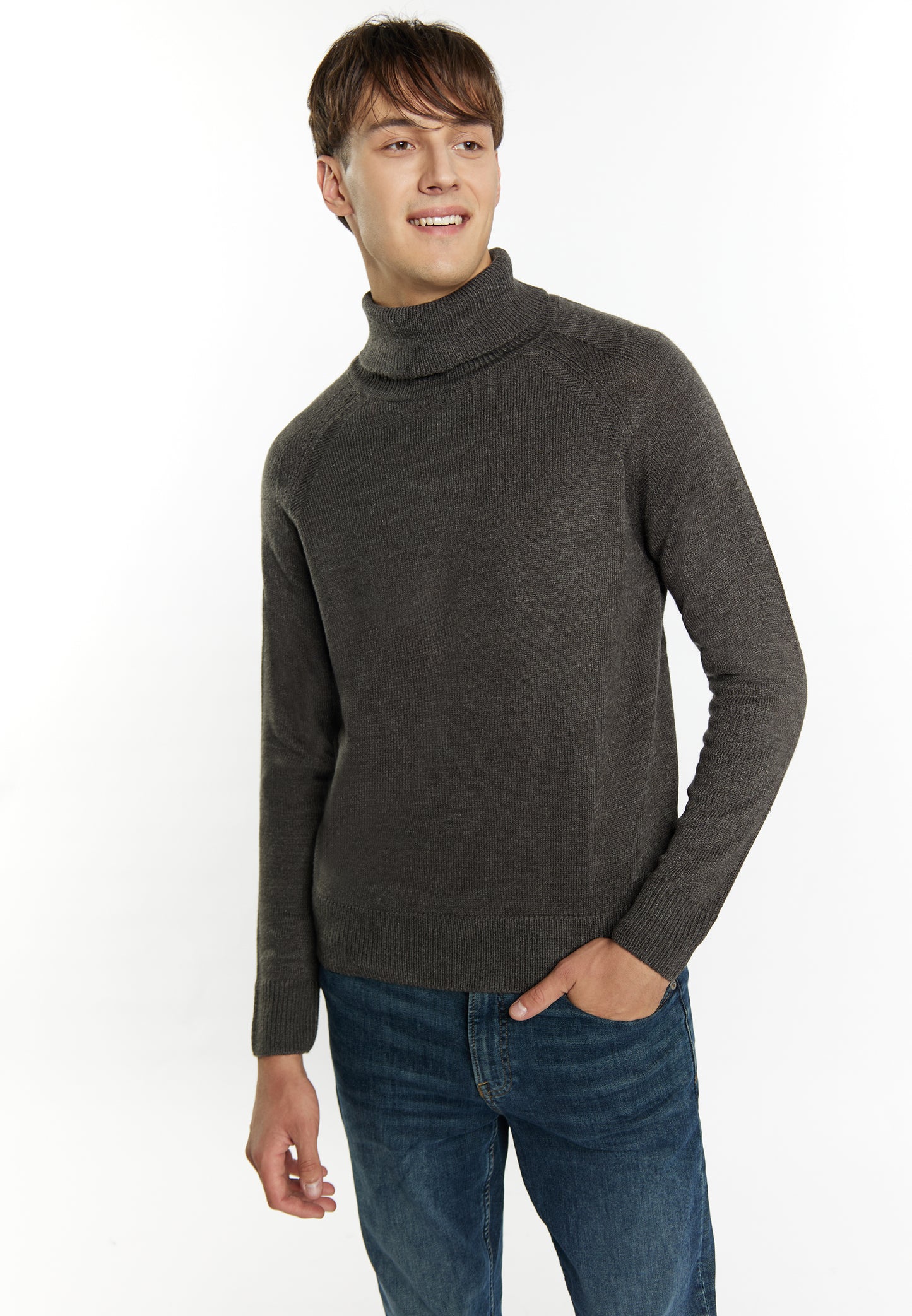 Mo men's turtleneck sweater