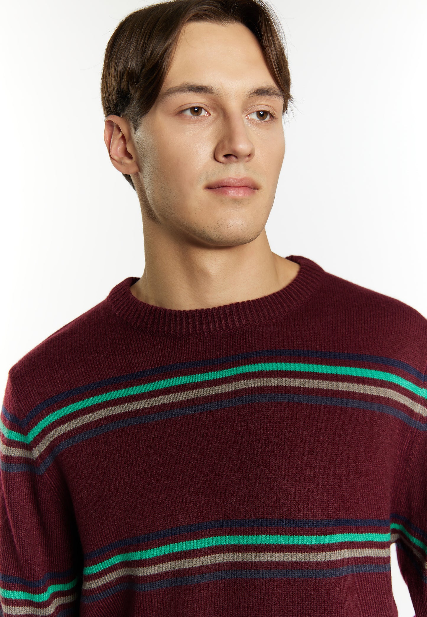 Mo men's sweater