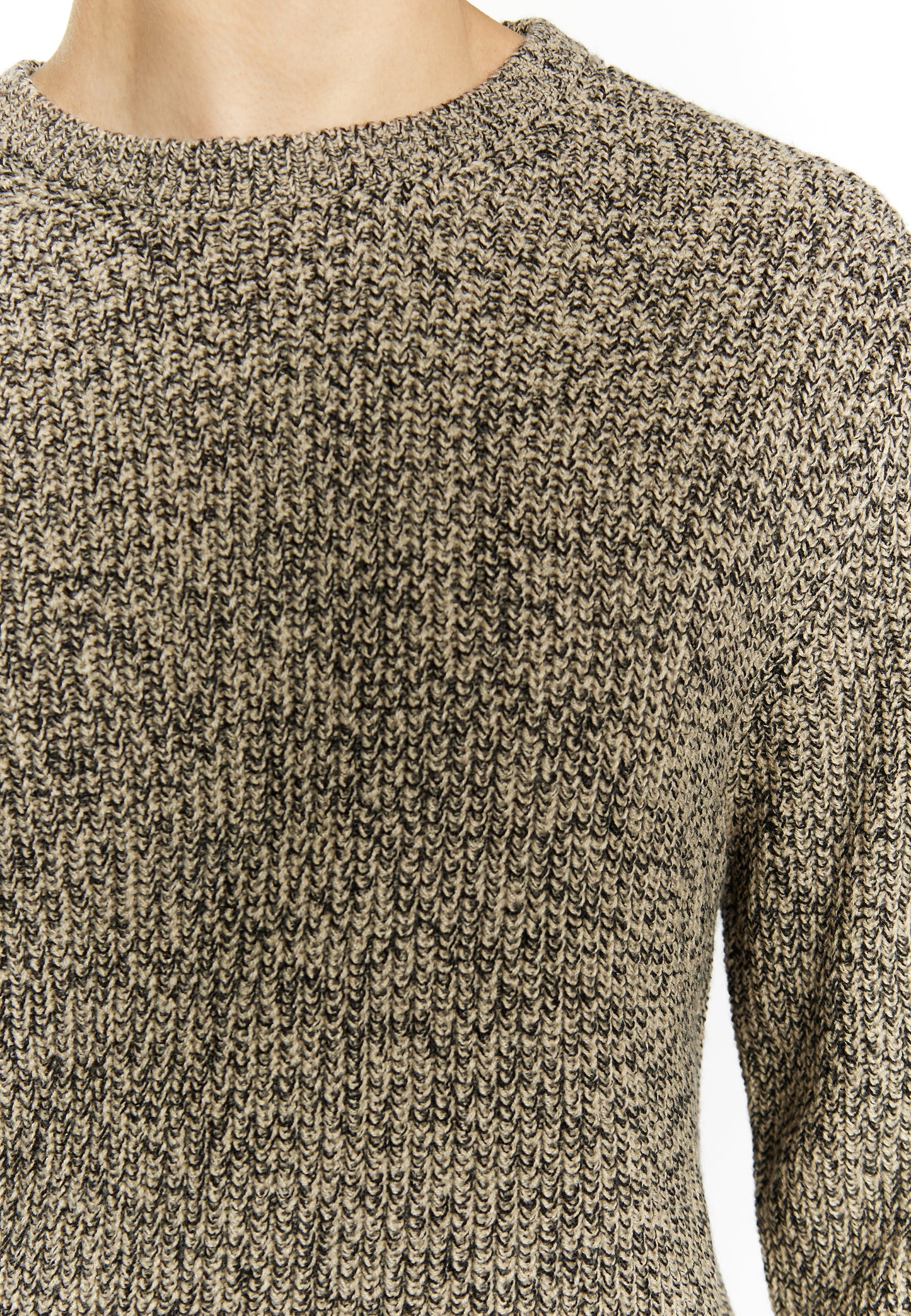 Mo men's sweater