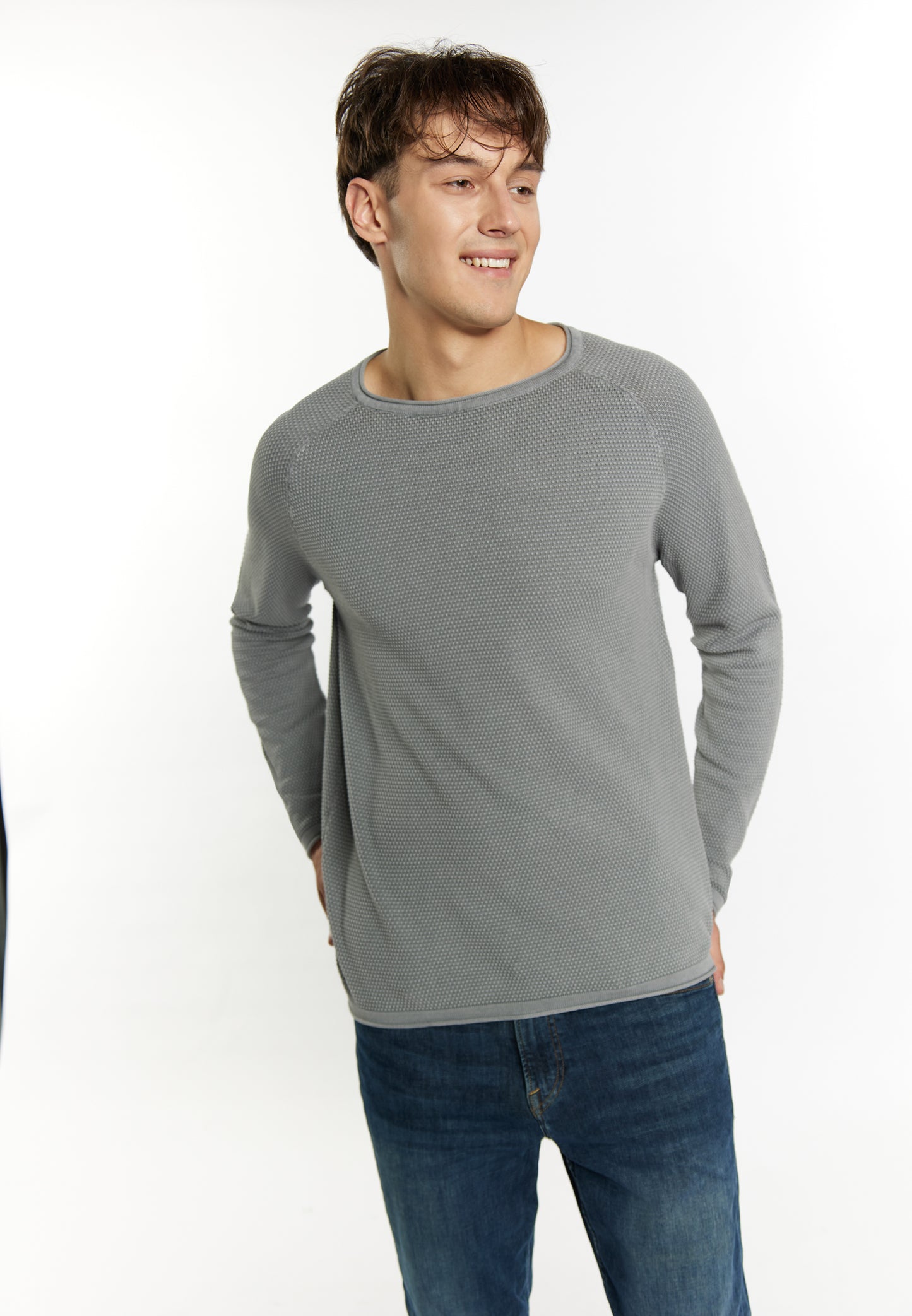 Mo men's knit sweater