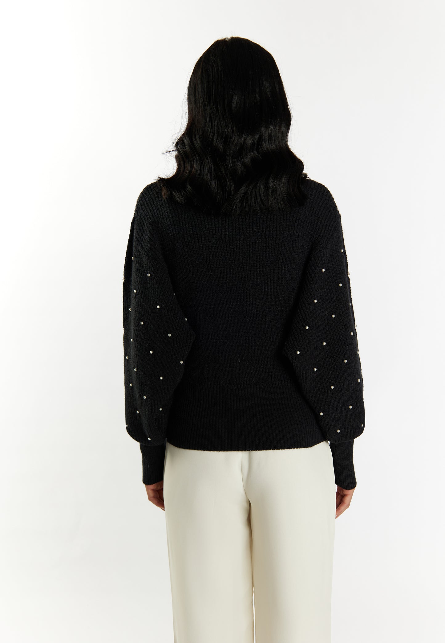 faina women's knitted sweater with pearl