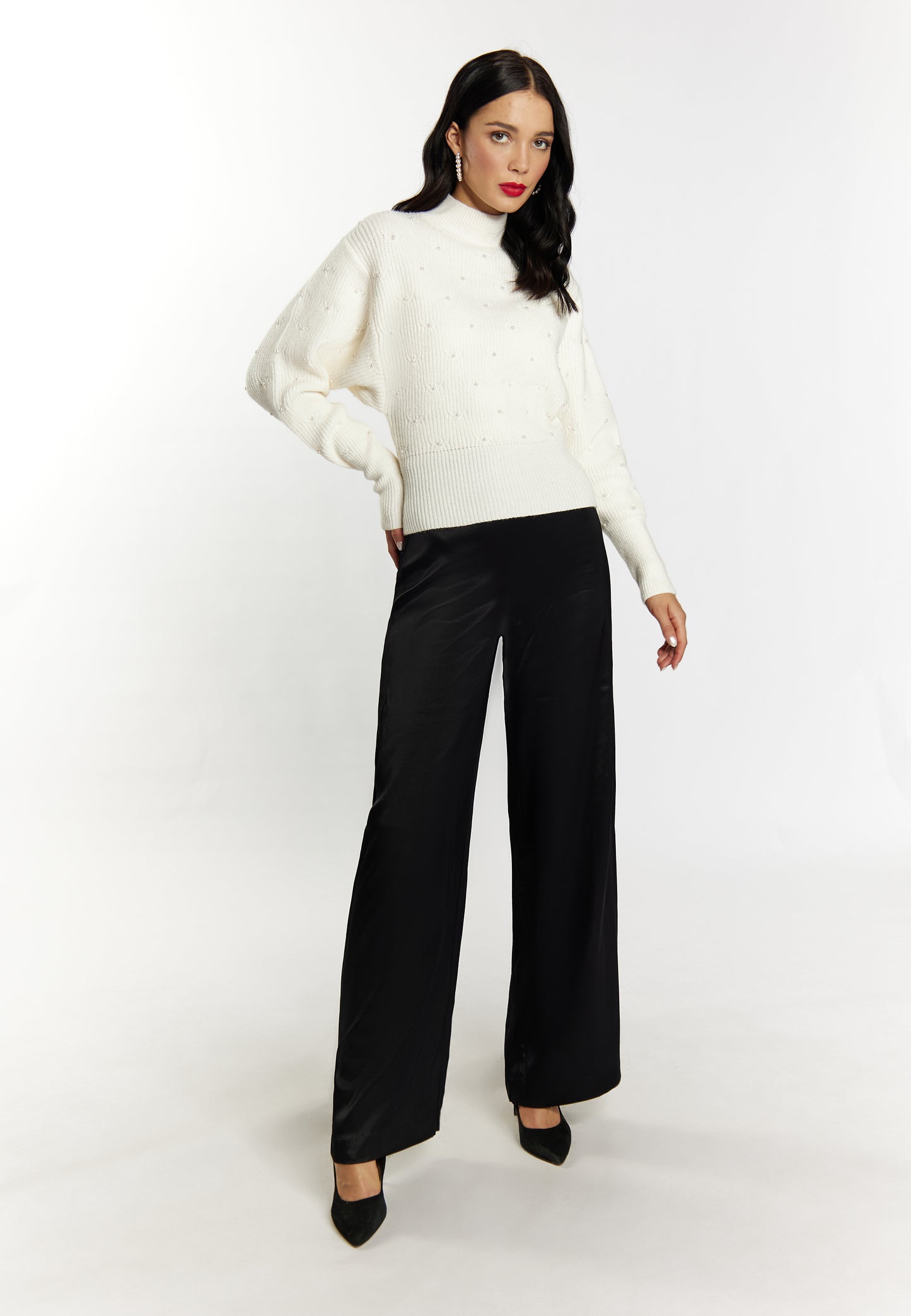 faina women's knitted sweater with pearl