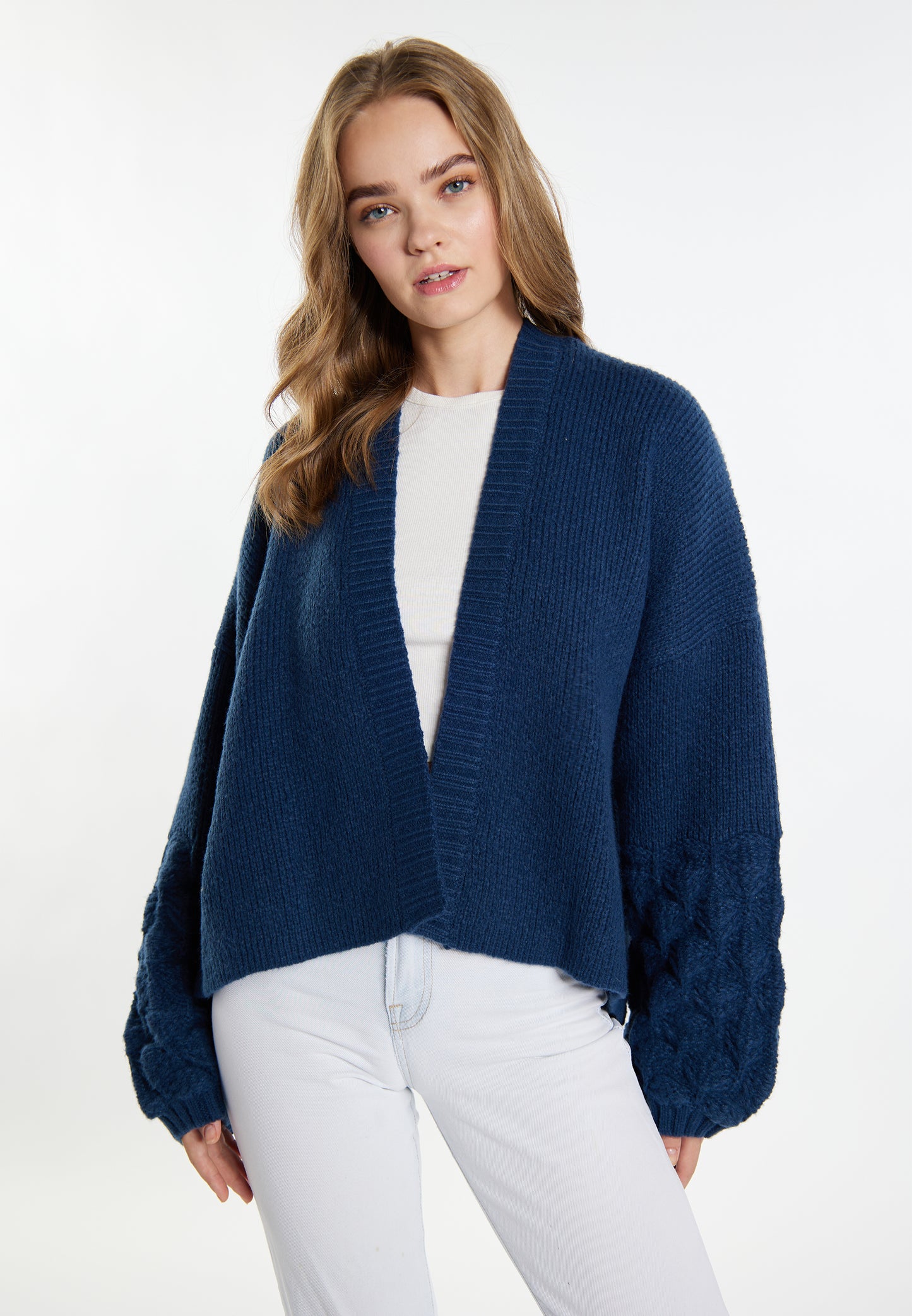 IZIA women's cardigan