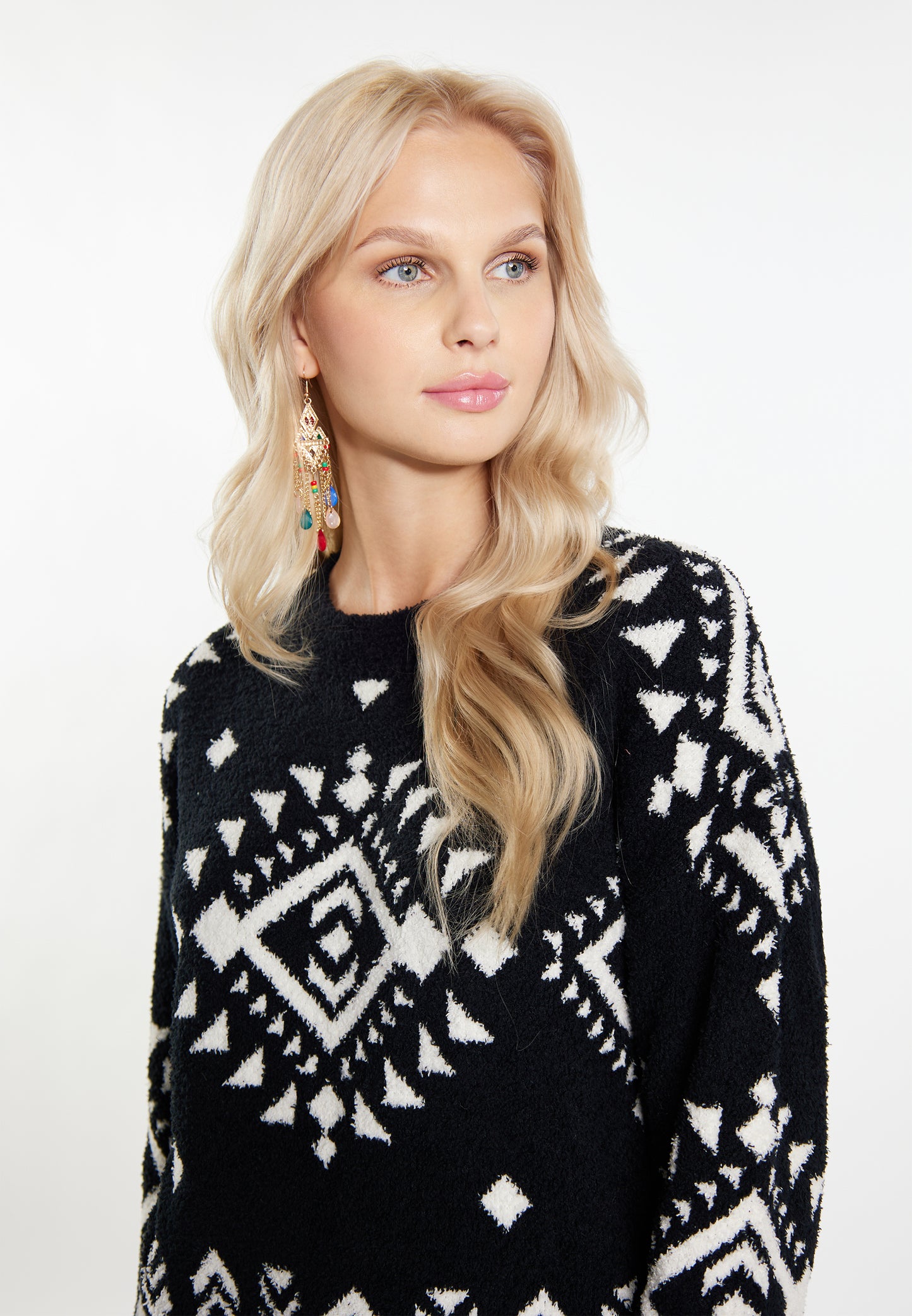 IZIA women's sweater