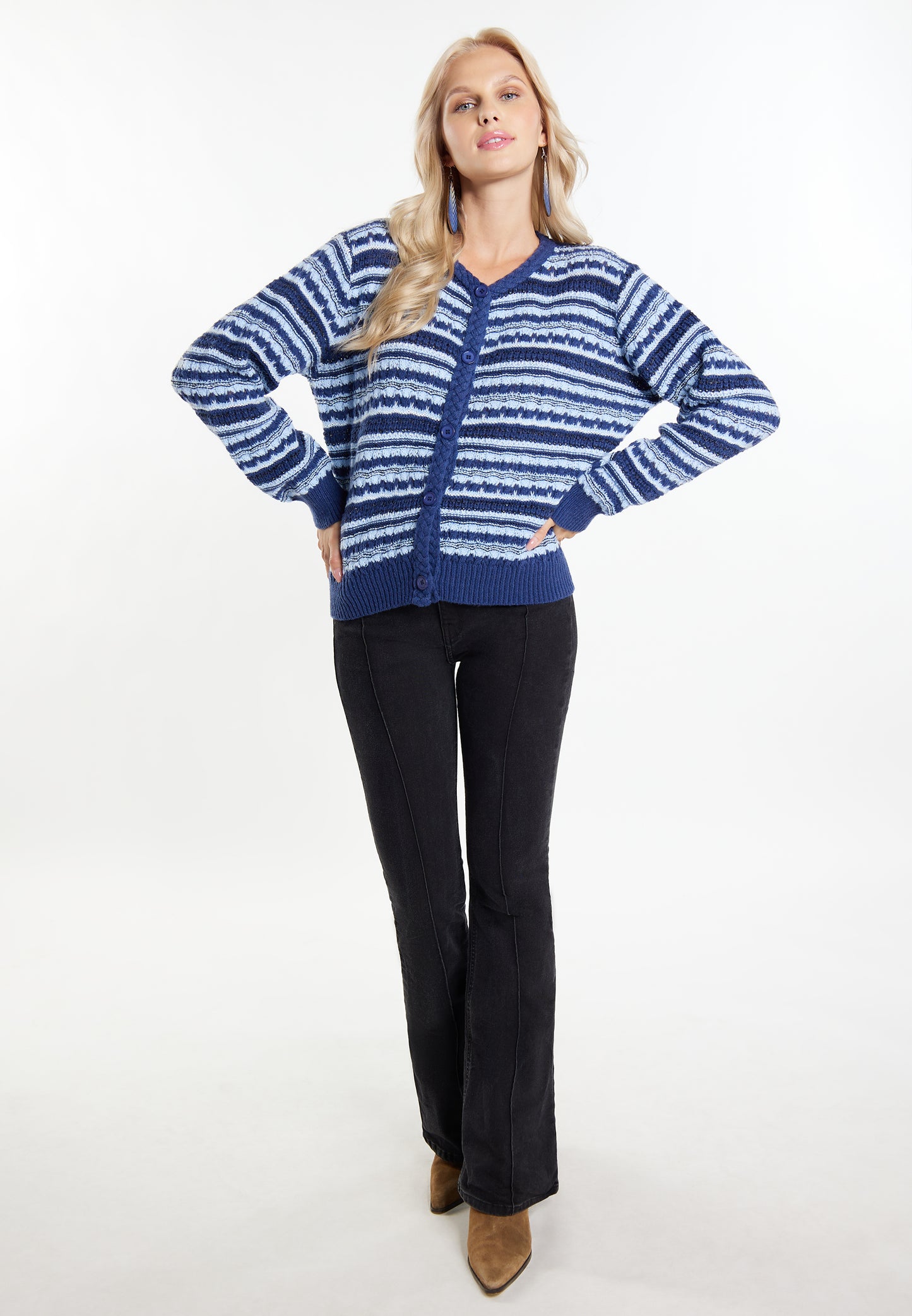 IZIA women's cardigan