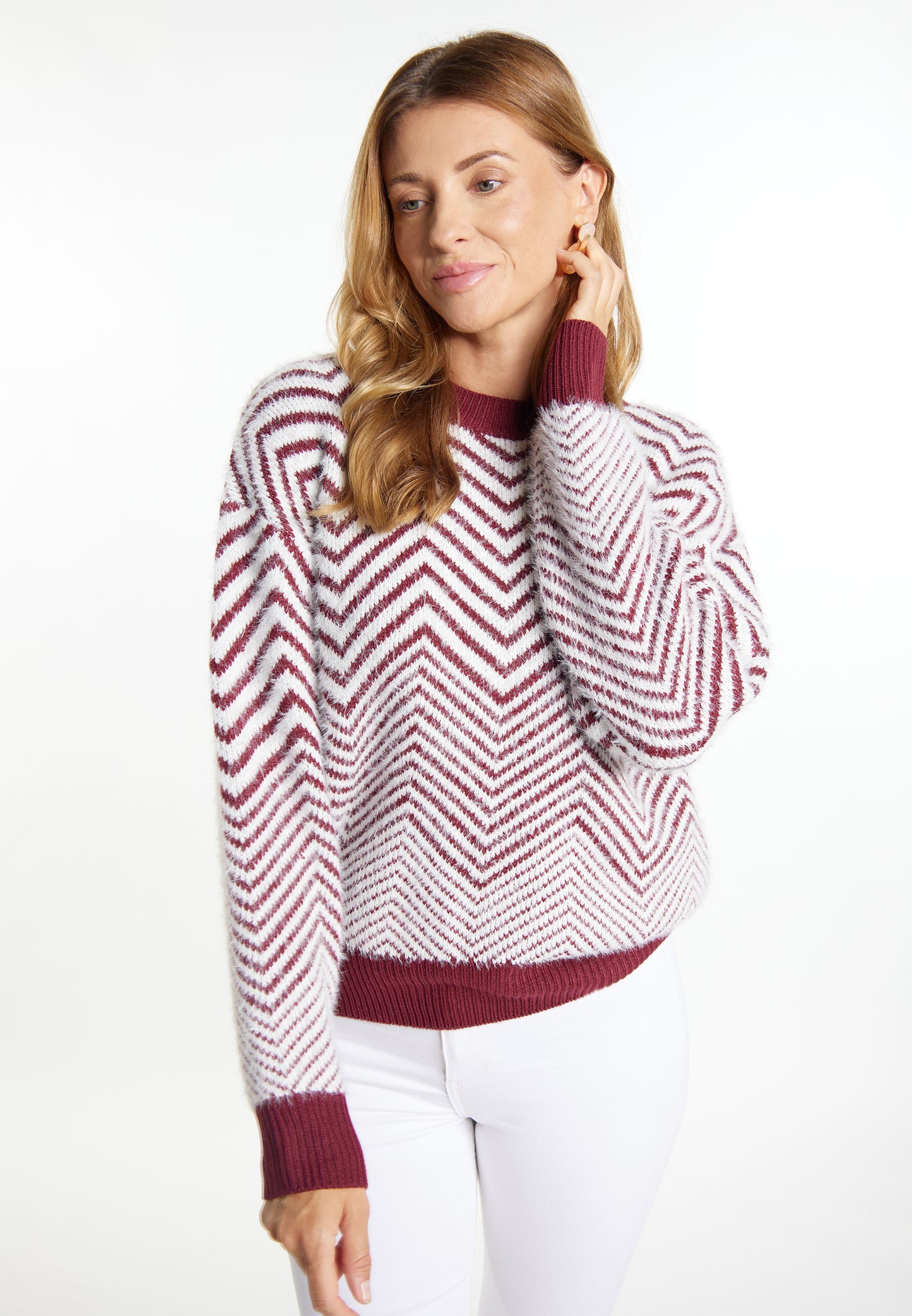 usha WHITE LABEL women's sweater