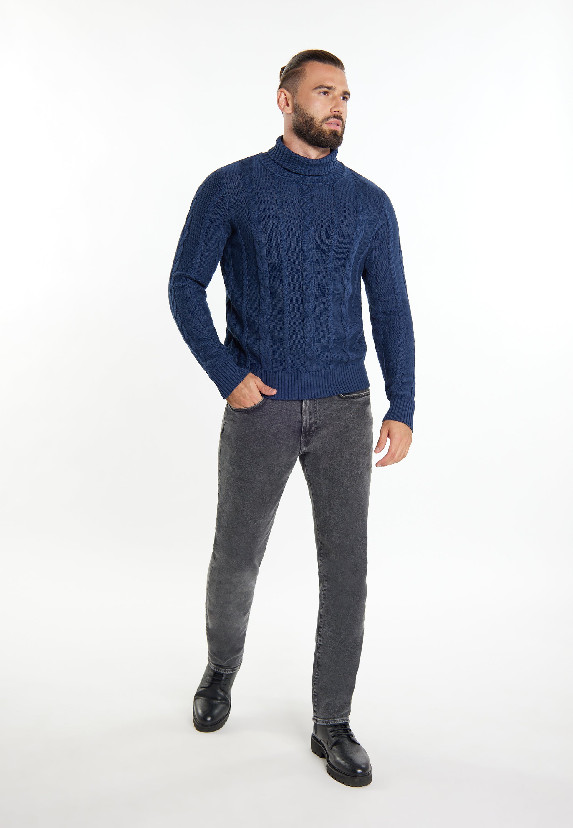 DreiMaster Vintage men's turtleneck sweater