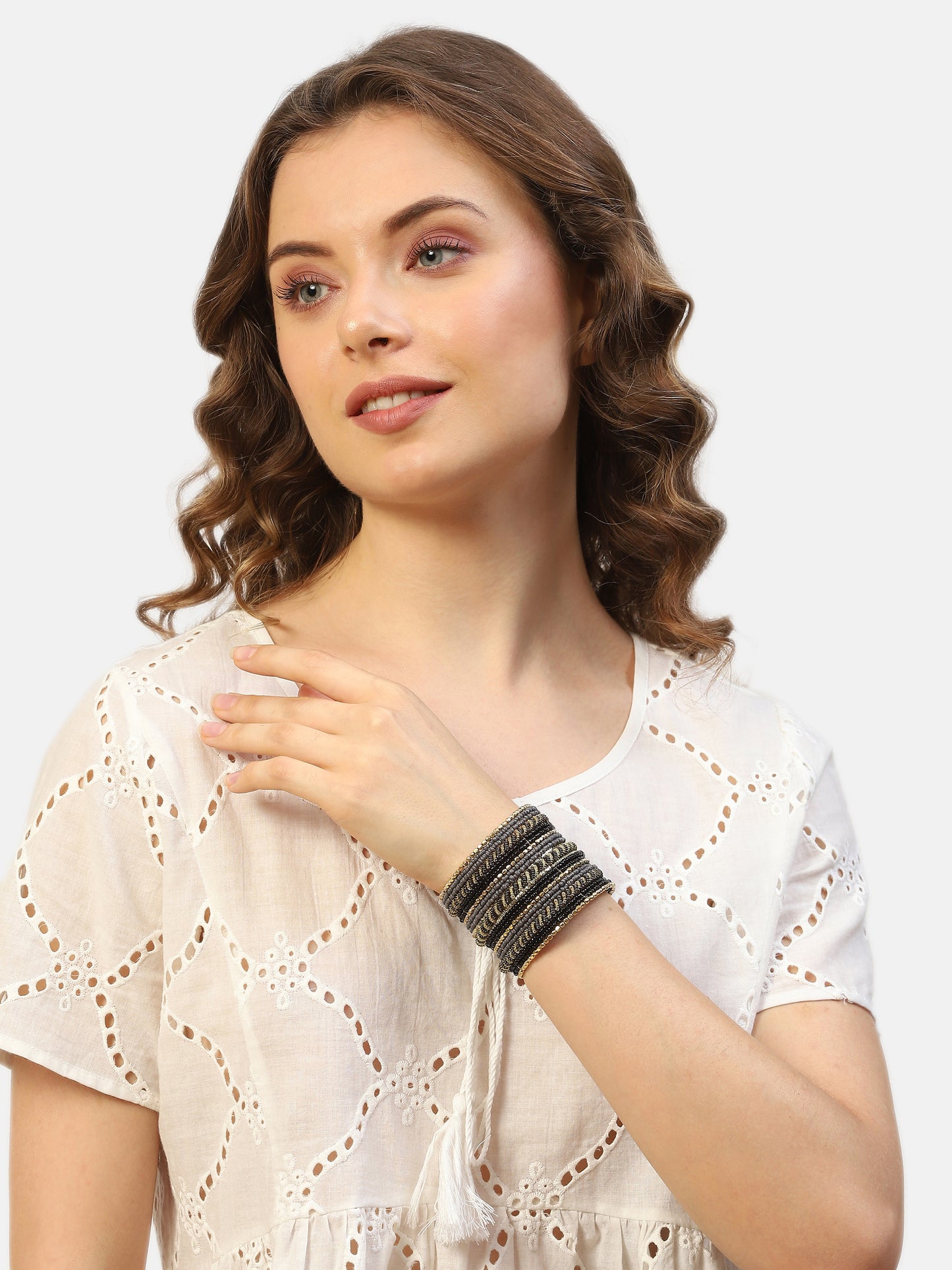IZIA women's bracelets