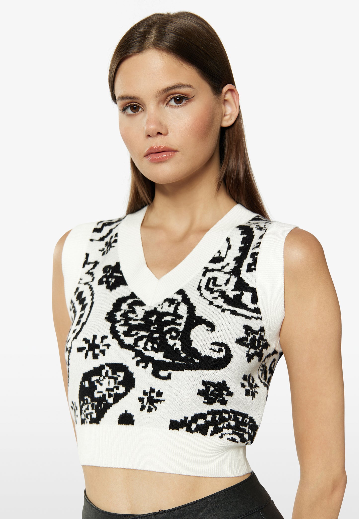 myMo ROCKS women's knit sweater vest