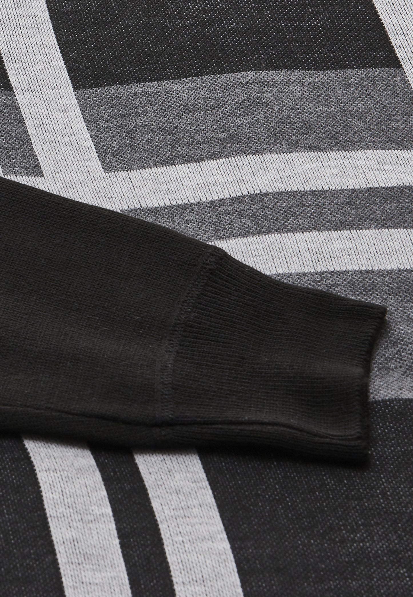 Fumo męski sweter