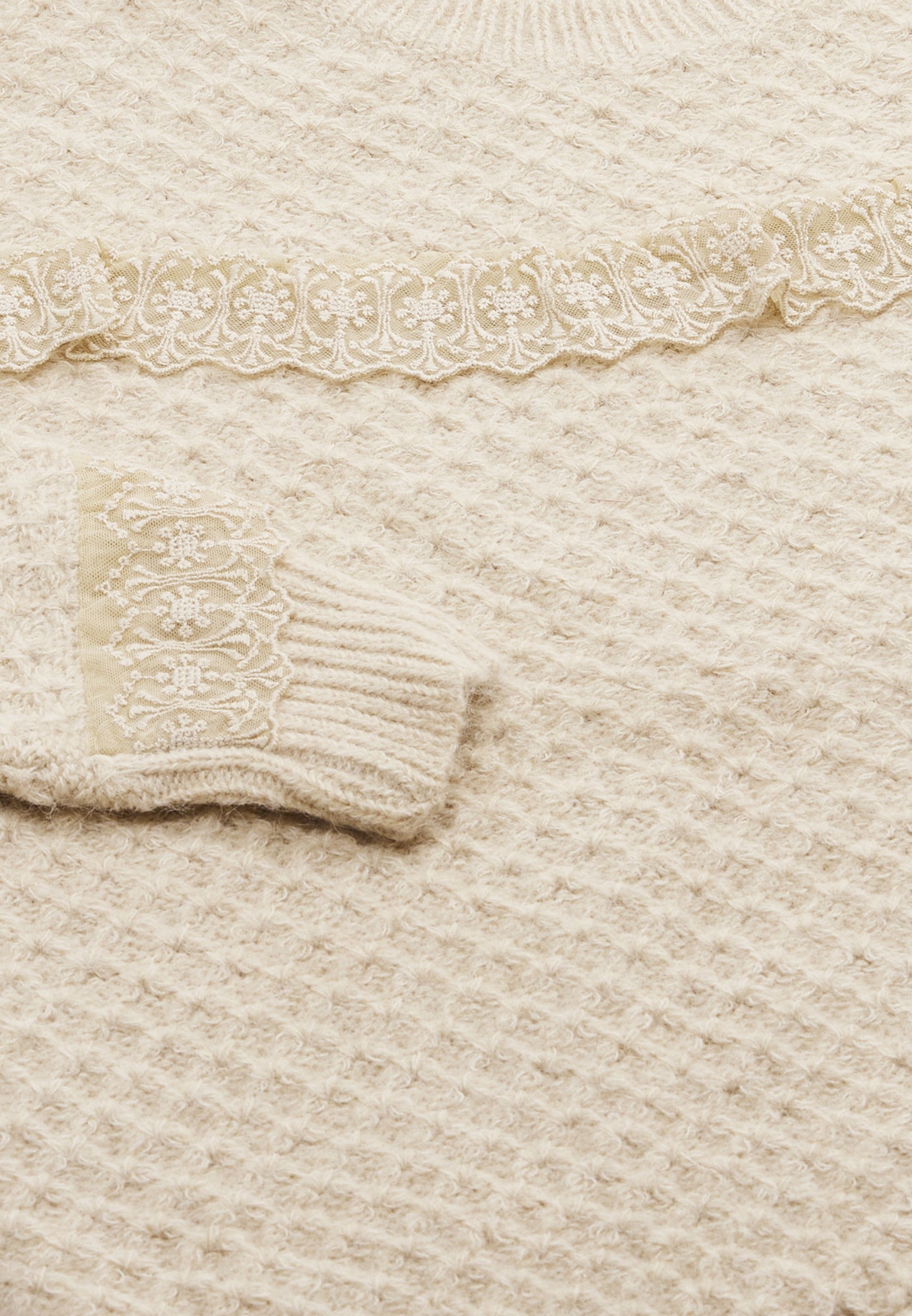 YASANNA women's knitted sweater