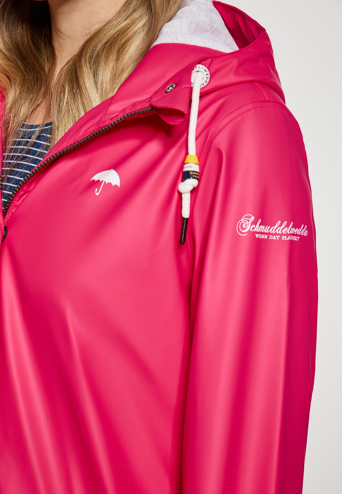 Schmuddelwedda women's rain coat