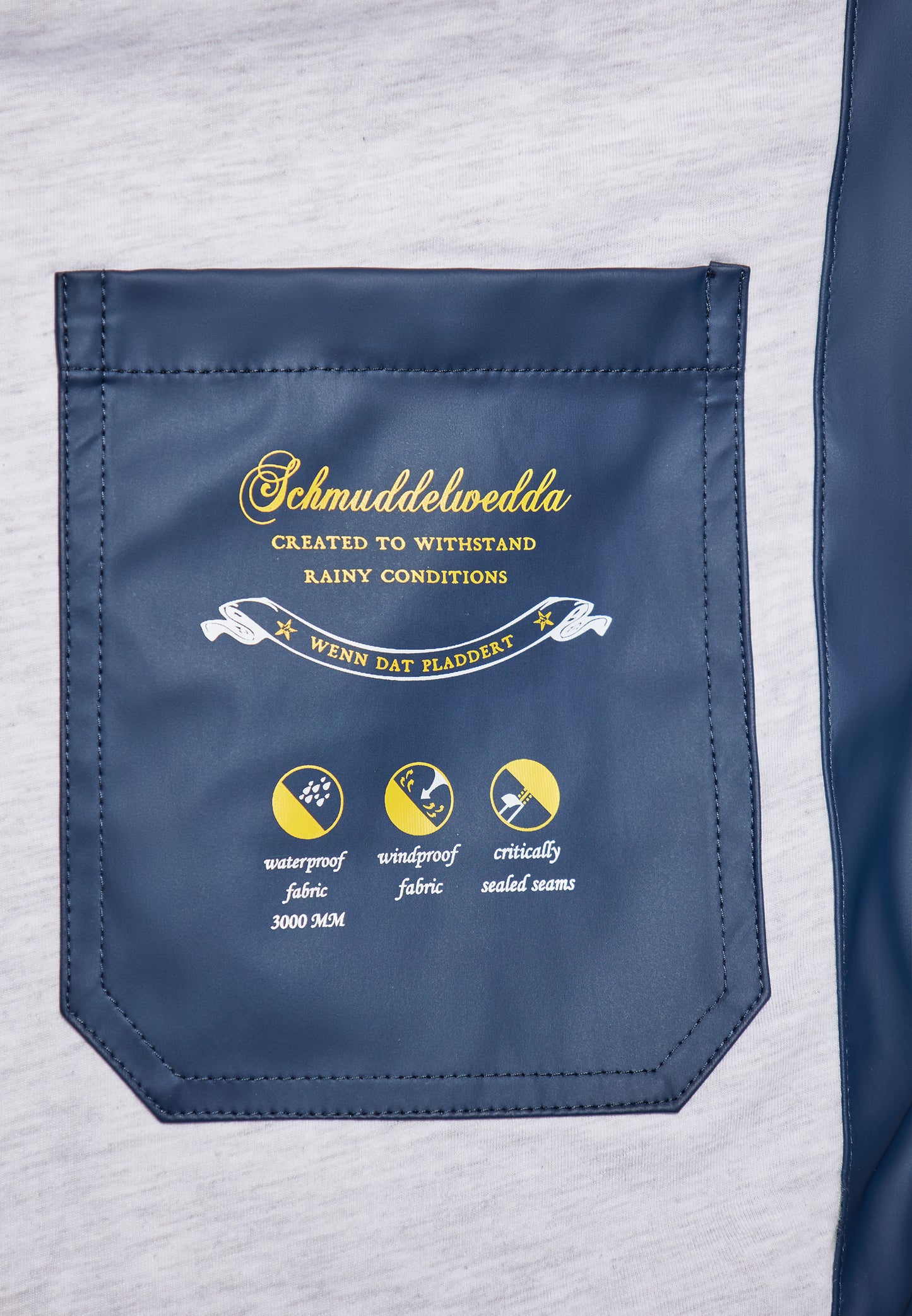 Schmuddelwedda women's rain coat