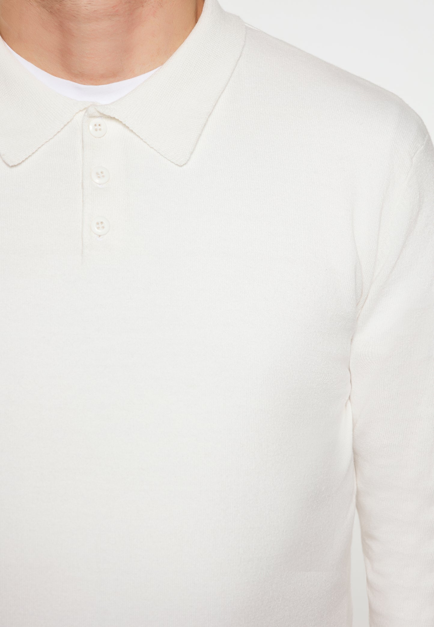 Mo men's sweater