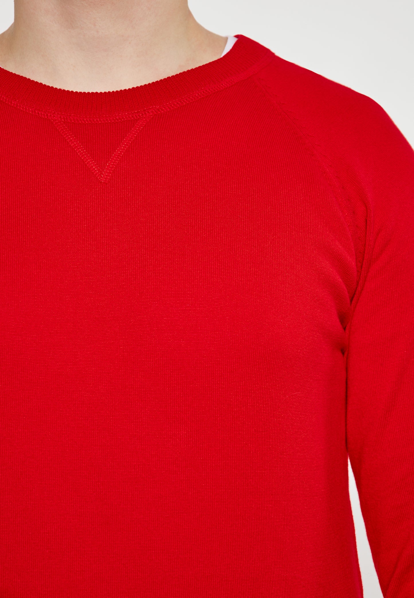 Mo men's sweater