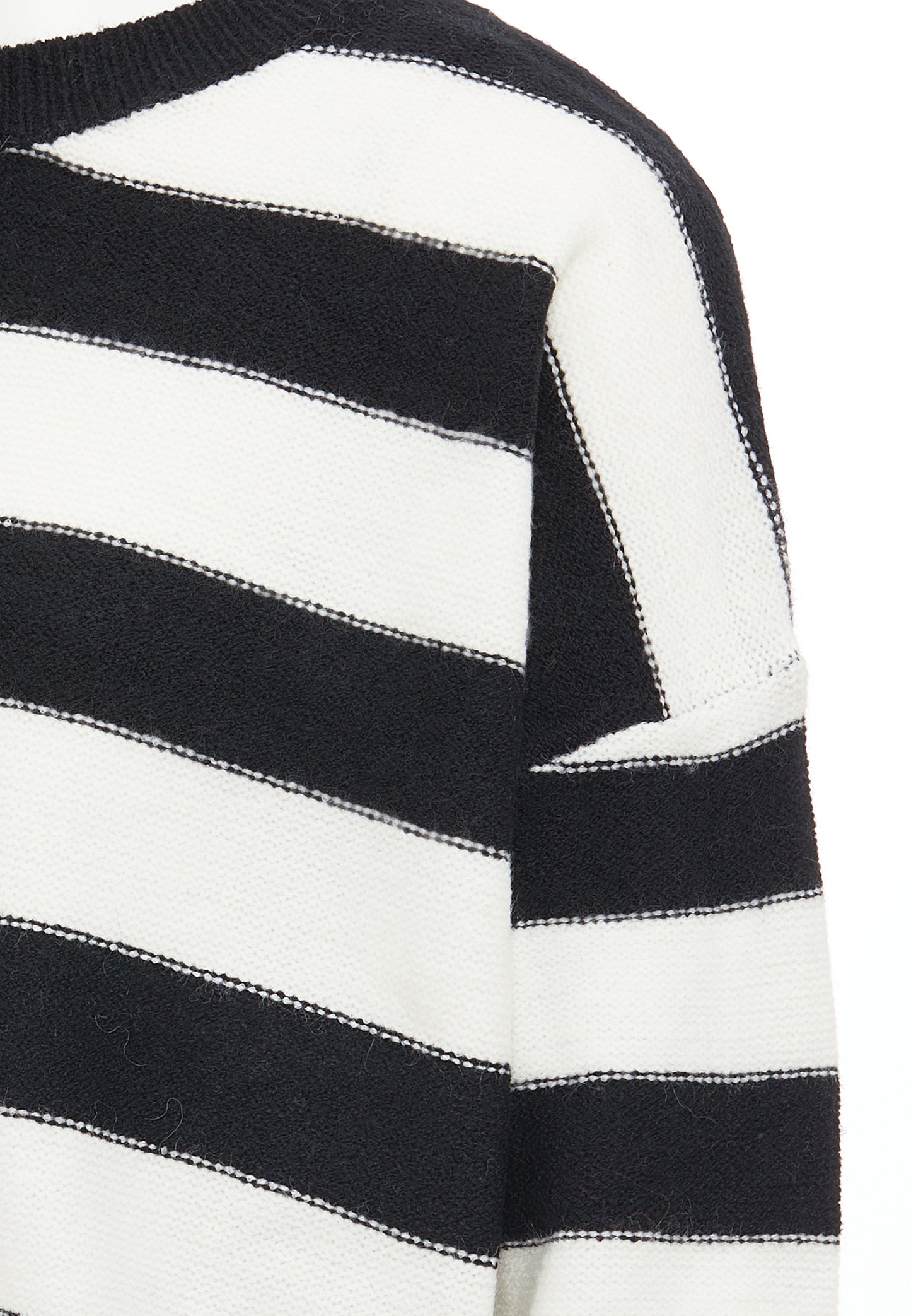 faina women's sweater