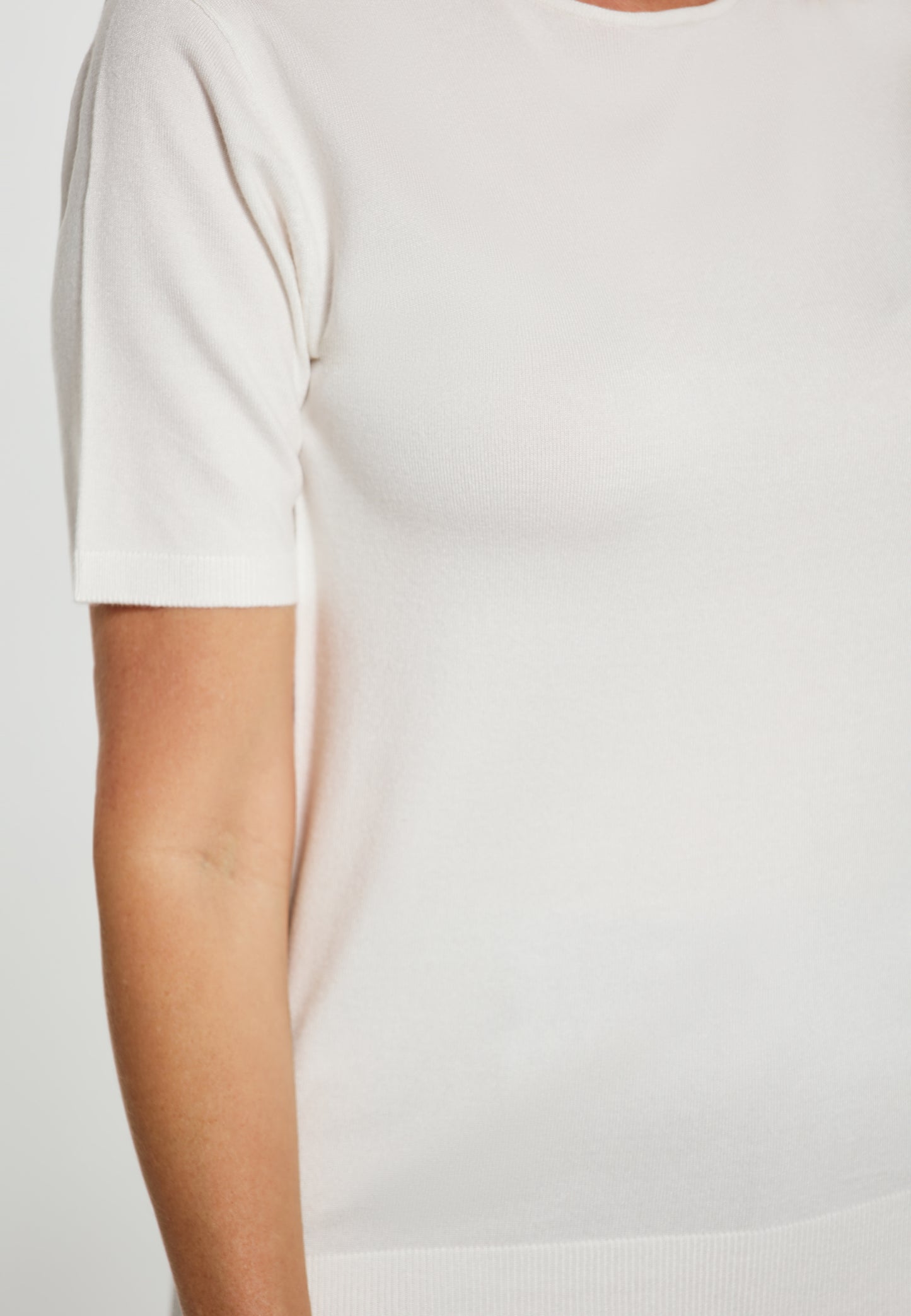RISA women's T shirt